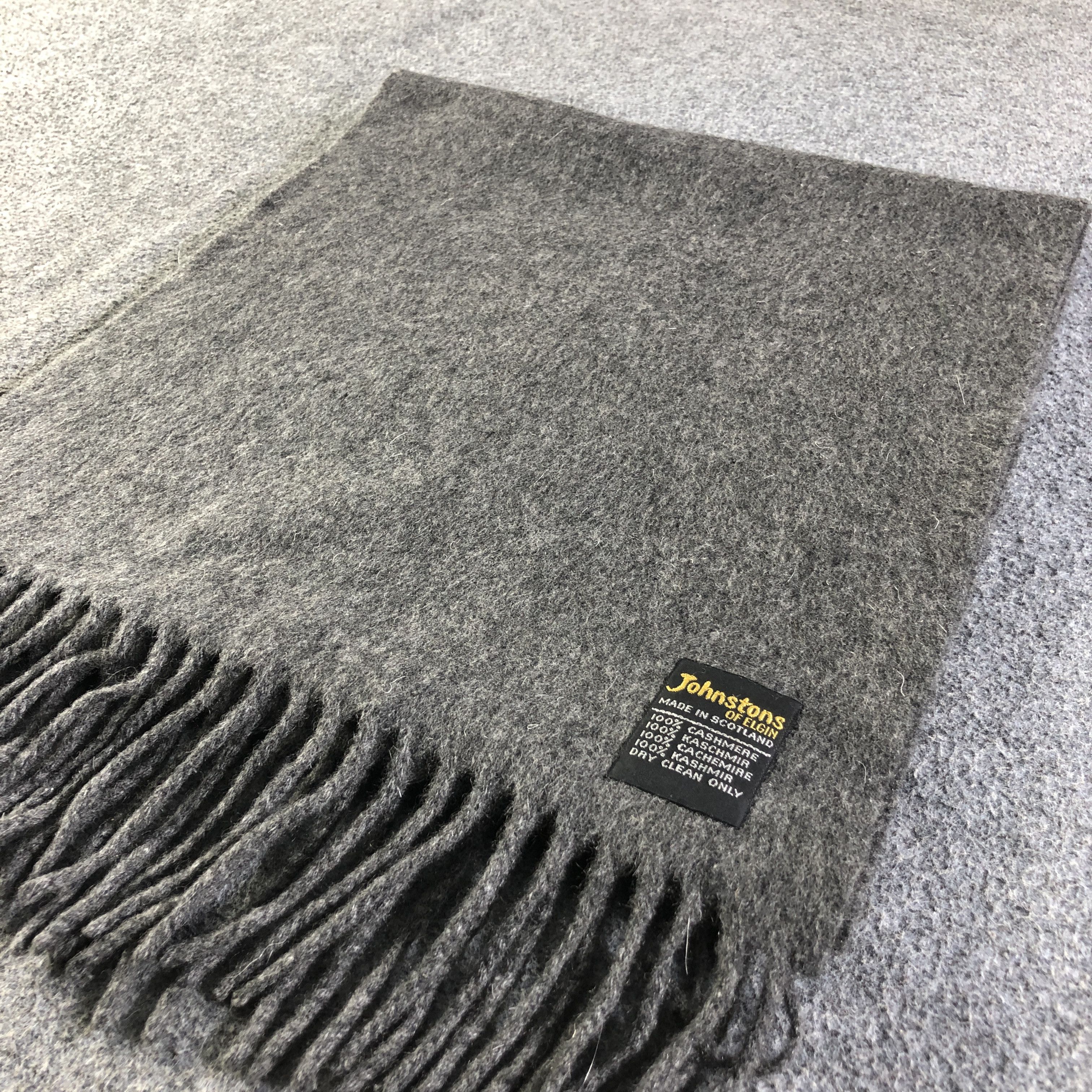 Johnstons Of Elgin Johnstons Of Elgin Cashmere Scarf Muffler Neckwear V2803 Size ONE SIZE - 3 Thumbnail