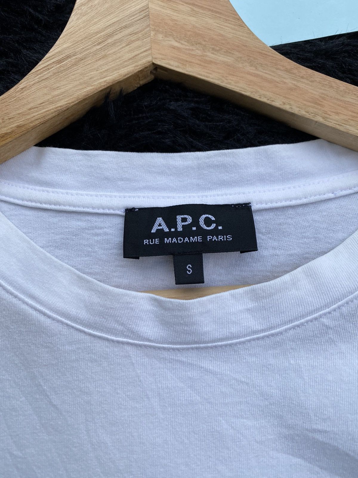 A.P.C. Rare A.P.C Rue Madame Paris Spellout Tshirt Size US S / EU 44-46 / 1 - 8 Thumbnail