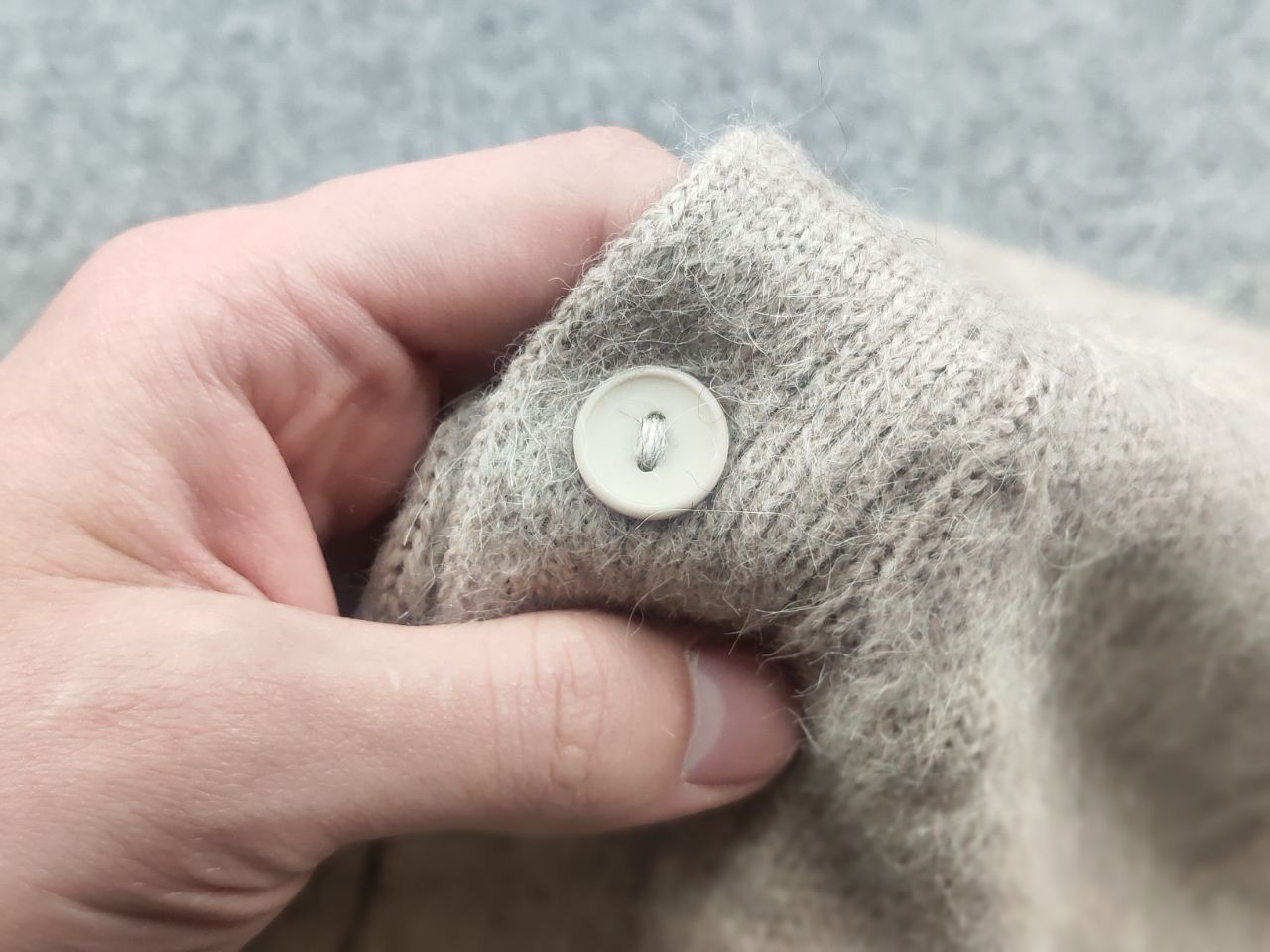 Vintage Vintage 70's Alpatex Creaciones Wool Button Cardigan Sweater Size US L / EU 52-54 / 3 - 9 Thumbnail