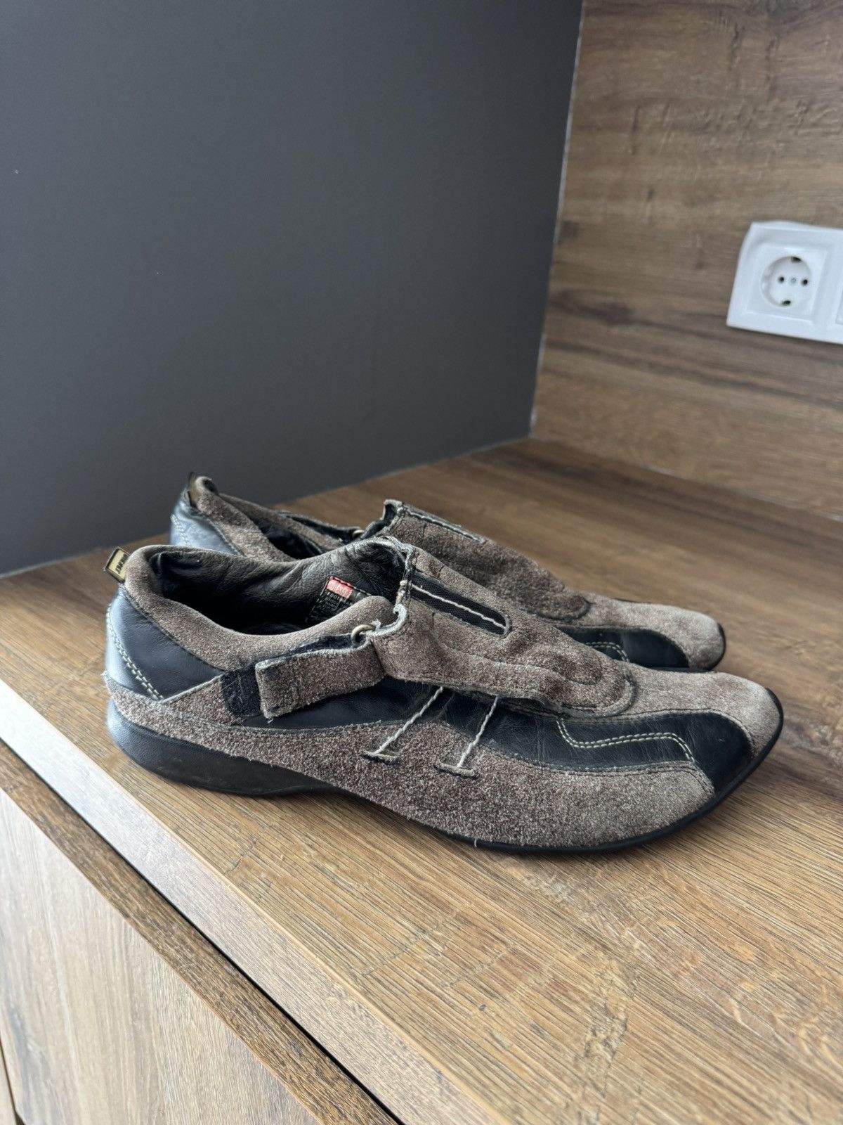 Diesel Vintage Diesel Low Top Leather Sneakers Straps Spell Logo Size US 8.5 / IT 38.5 - 1 Thumbnail