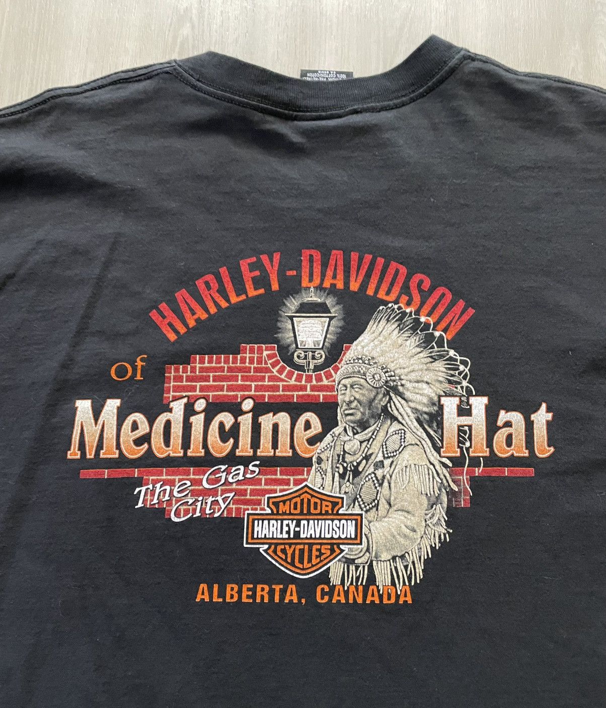 Harley Davidson VTG 2001 Harley Davidson Canada Medicine Hat Tee XL Size US XL / EU 56 / 4 - 1 Thumbnail