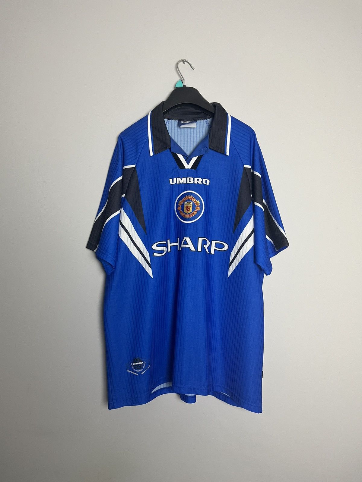 Umbro Manchester united 1997 vintage soccer jersey tshirt