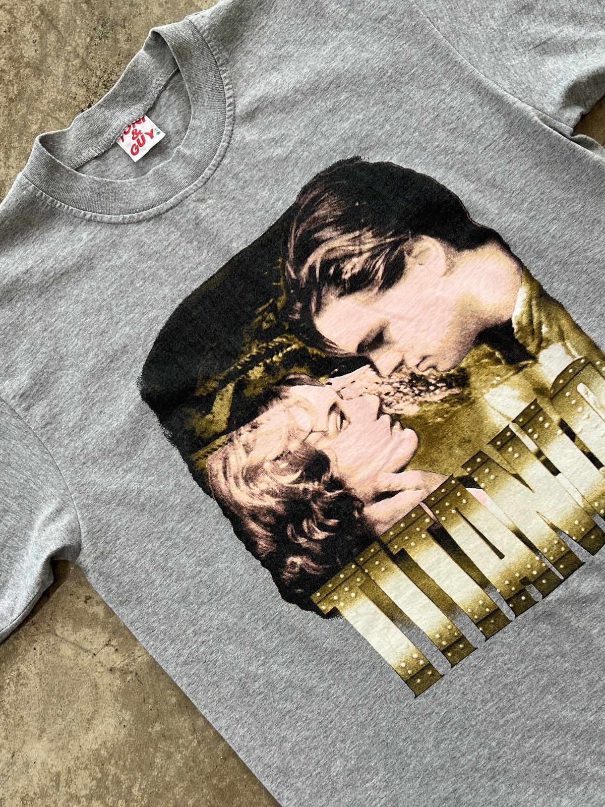 Vintage Vintage 90s Titanic Rose Jack Movie Single Stitch Tee Large Size US L / EU 52-54 / 3 - 1 Thumbnail