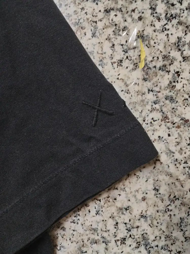 Vintage VINTAGE KAWS VERY RARE Size US XL / EU 56 / 4 - 7 Thumbnail