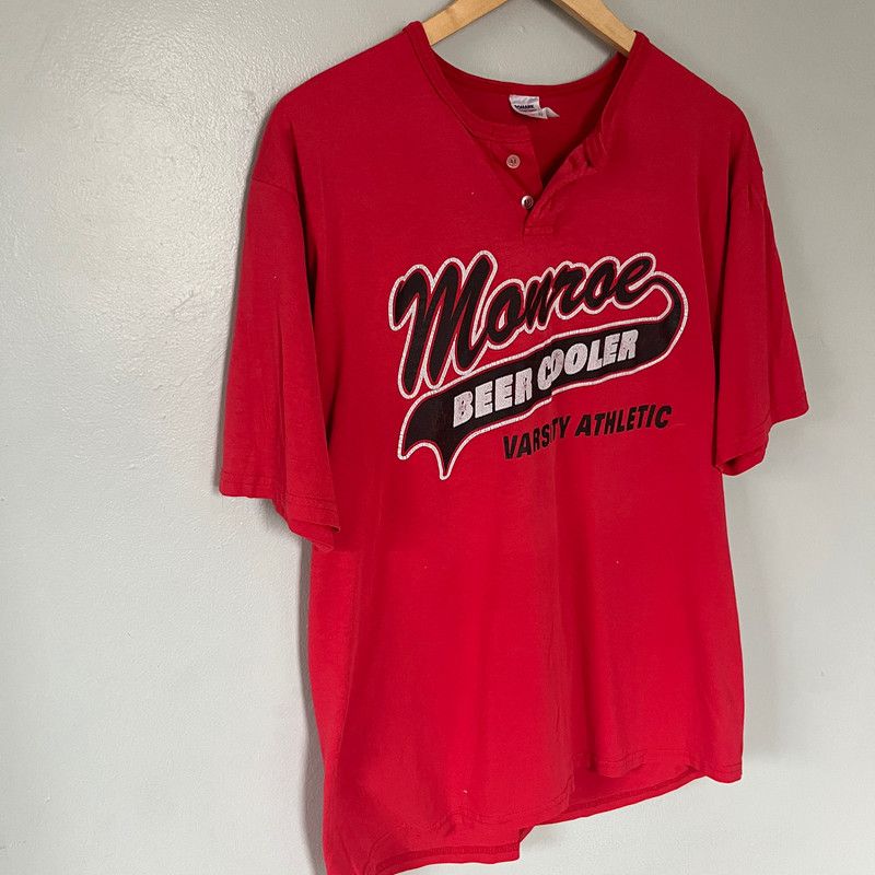Designer Vintage Men's Monroe Beer Cooler Red T-Shirt Neck Large Size US S / EU 44-46 / 1 - 1 Thumbnail
