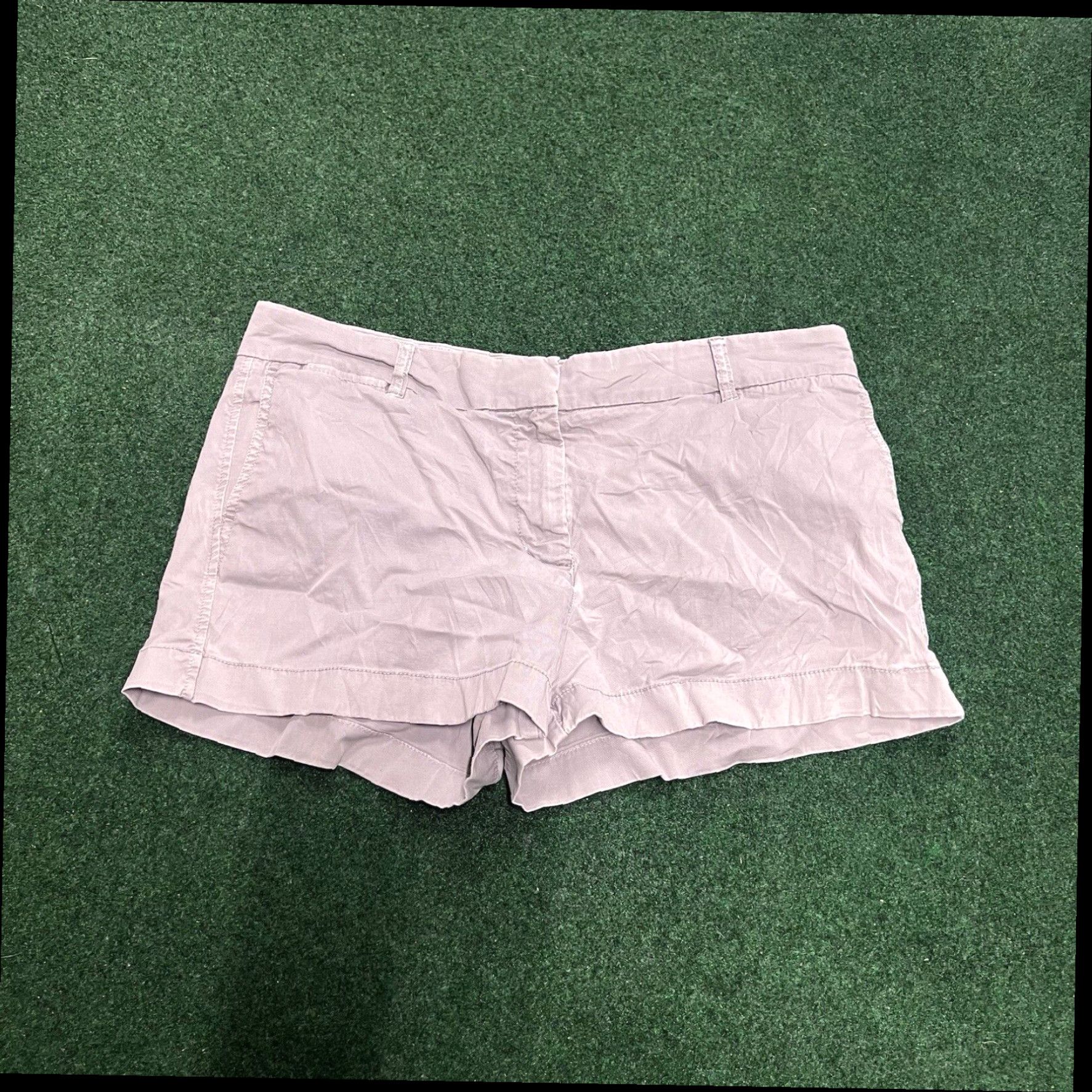J.Crew J. Crew Chino Shorts Women's Size 12 Gray Size 34" / US 12 / IT 48 - 1 Thumbnail