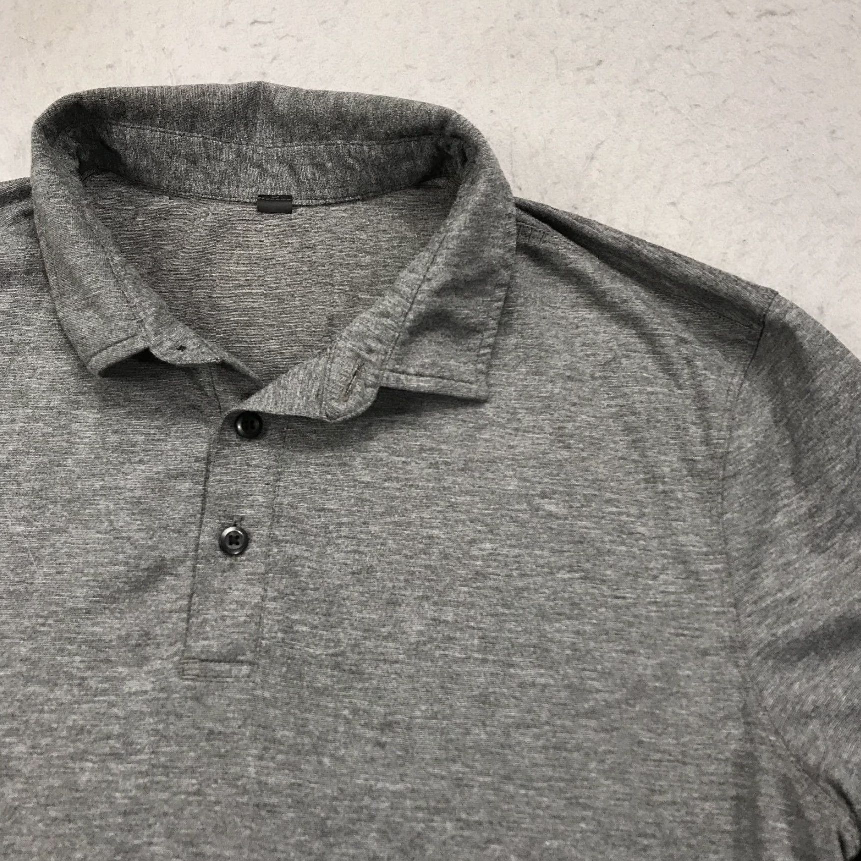 Lululemon Lululemon Polo Shirt Mens M Gray Short Sleeve Polo Sports Modern Classic Golf Activewear shirt Size US M / EU 48-50 / 2 - 3 Thumbnail