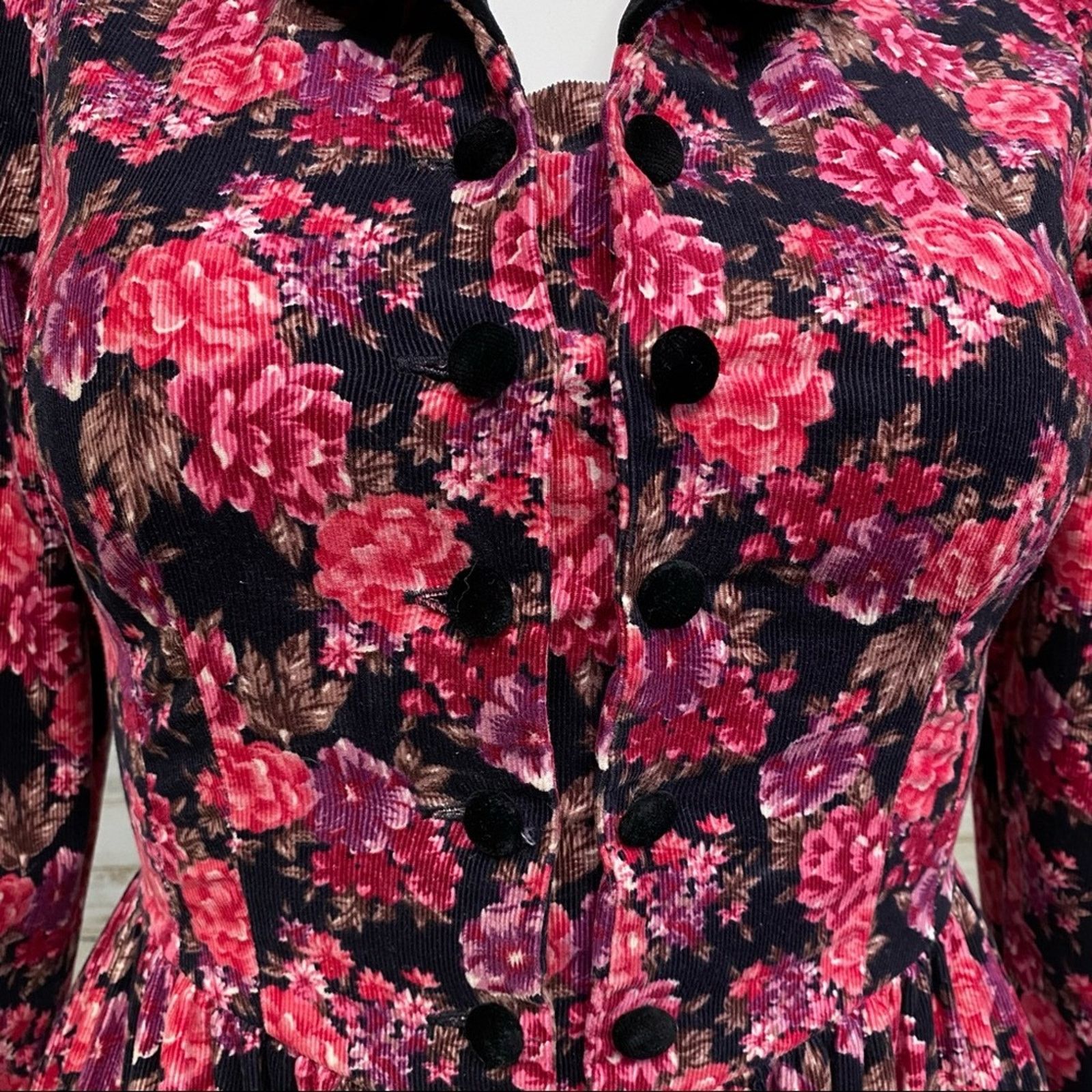 Laura Ashley Laura Ashley Vintage Corduroy Floral Dress Sz 10 Velvet Midi Size L / US 10 / IT 46 - 4 Thumbnail