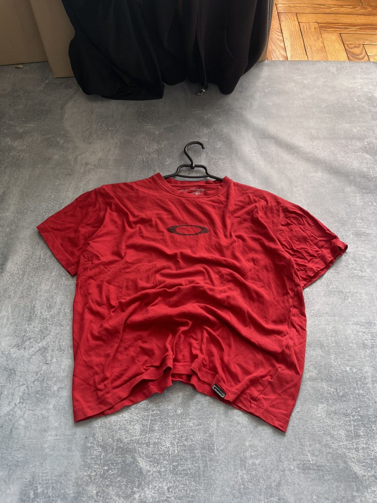 Vintage oakley boxy fit centre logo red tee t-shirt