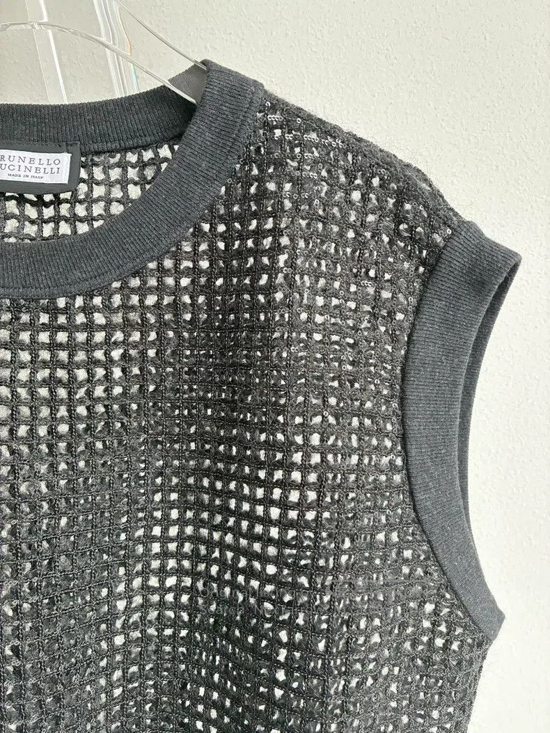 Brunello Cucinelli Brunello Cucinelli Black Cutout Knitted Vest with Beaded E Size S / US 4 / IT 40 - 6 Thumbnail