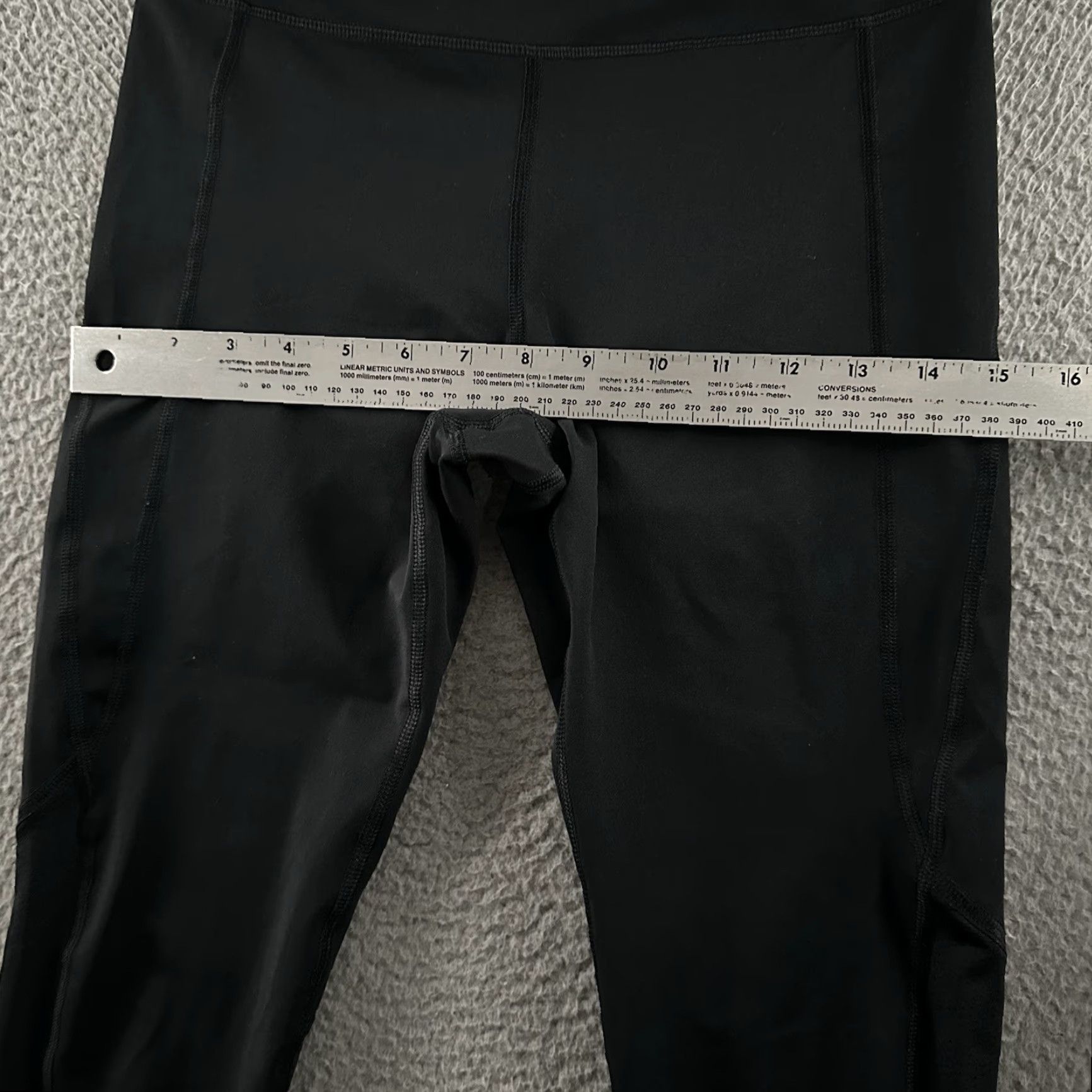 Under Armour Under Armour Leggings Womens Cropped Black M Polyester Growers? Size 32" / US 10 / IT 46 - 6 Thumbnail