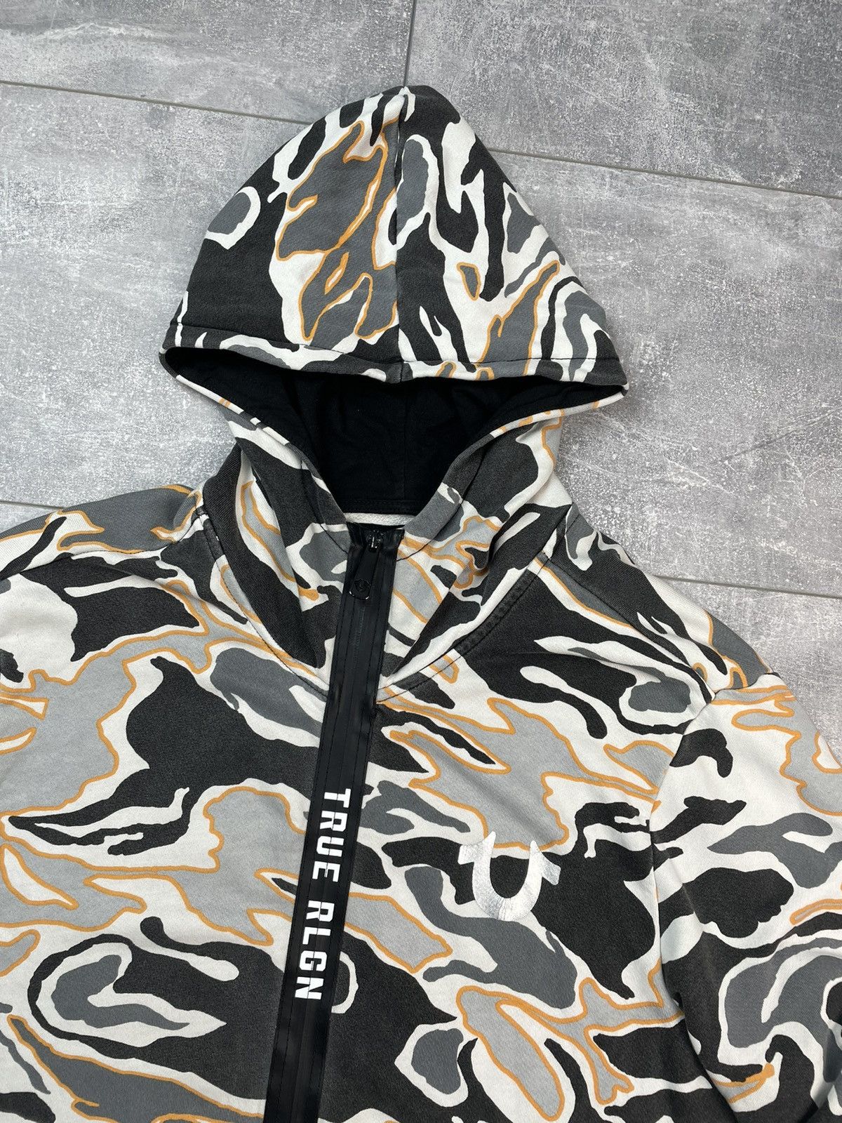 True Religion True Religion Camo Zip Hoodie Size US L / EU 52-54 / 3 - 4 Thumbnail