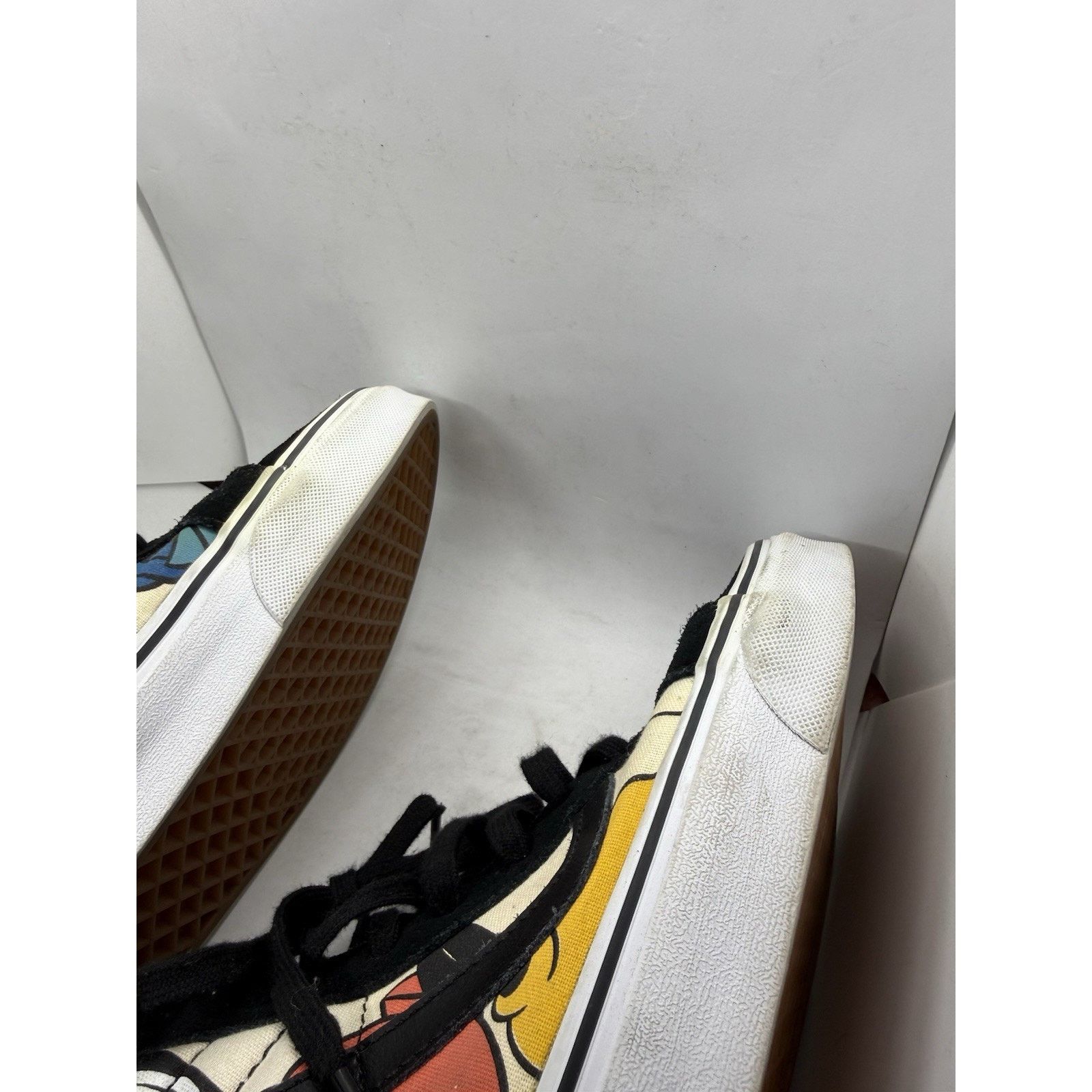 Vans Vans Disney SK8-Hi Reissue Mickey & Friends Box 11.5 Mens Size US 10 / EU 43 - 10 Thumbnail