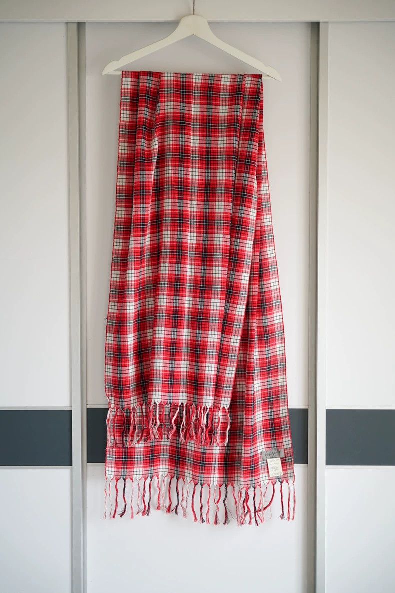 Yohji Yamamoto Yohji Yamamoto 13ss Red Plaid Fringe Scarf 2501-Nextarrow Size ONE SIZE - 1 Thumbnail