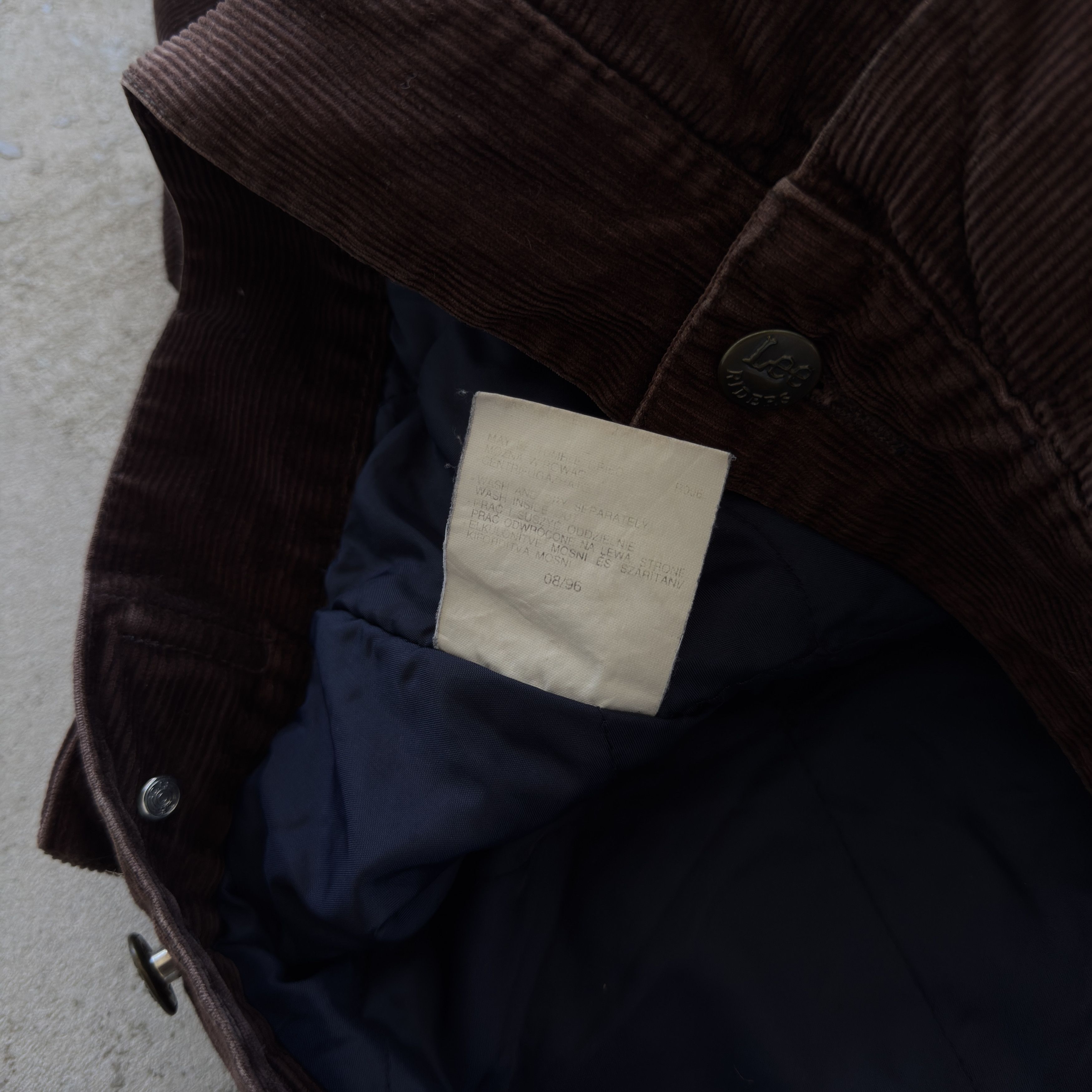 Lee Vintage Lee Sanforized Brown Corduroy Trucker Jacket L Size US L / EU 52-54 / 3 - 7 Thumbnail