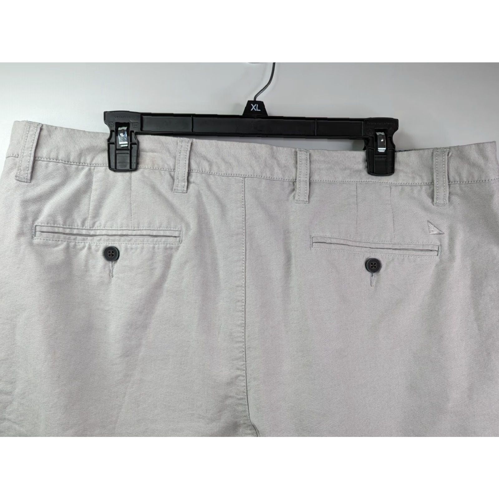 UNTUCKit UNTUCKit Chino Shorts Gray Mens 38 Casual Golf 5 Pocket Regular Rise Mid Inseam 9 in Adult 5-Pocket Filled Logo Size US 38 / EU 54 - 6 Thumbnail