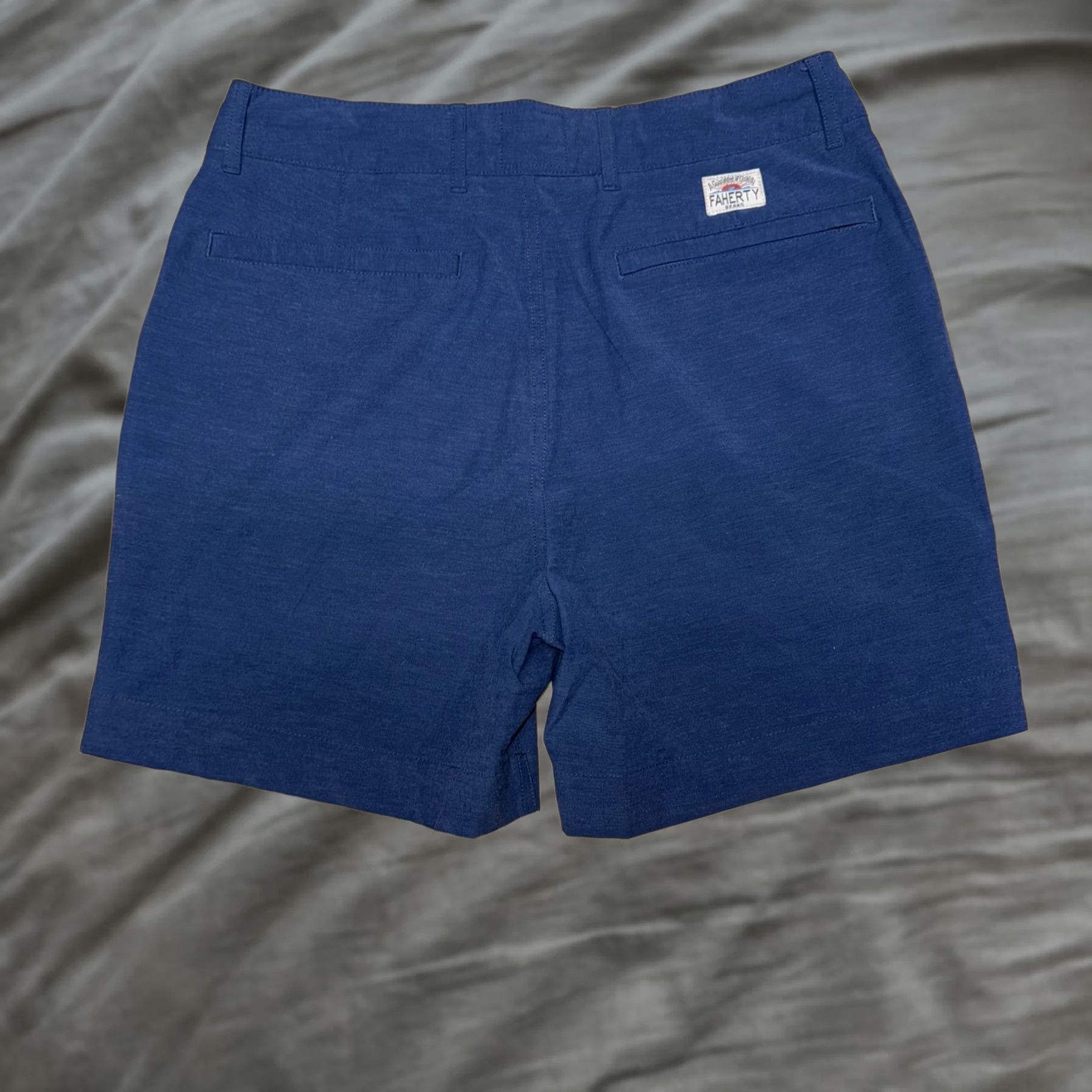 Faherty Faherty Shorts Mens 30 Blue All Day Drawstring Lightweight Casual Summer Beach Size US 30 / EU 46 - 1 Thumbnail