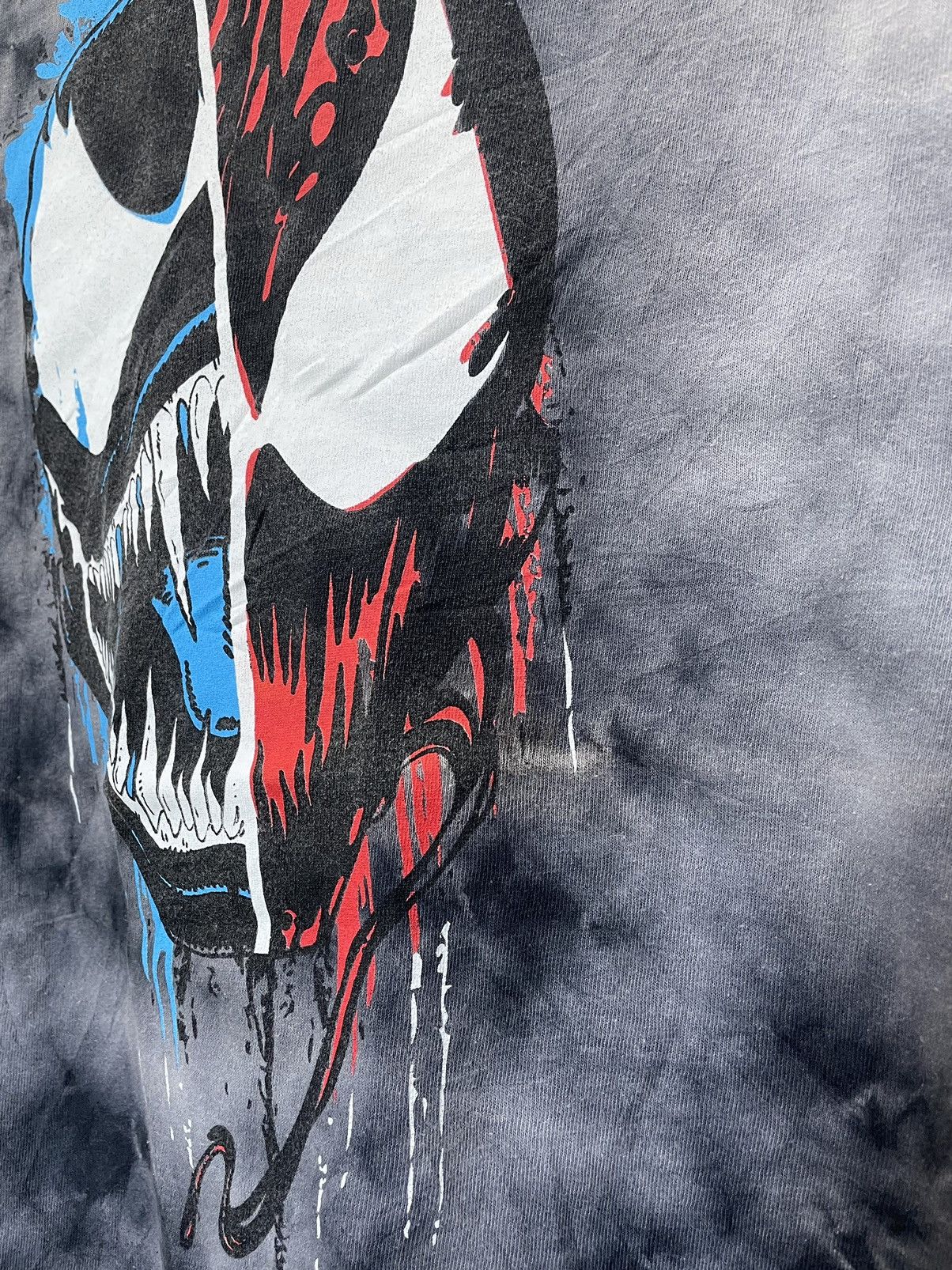 Marvel Comics VENOM AND CARNAGE MARVEL TIE DYE Size US M / EU 48-50 / 2 - 5 Thumbnail