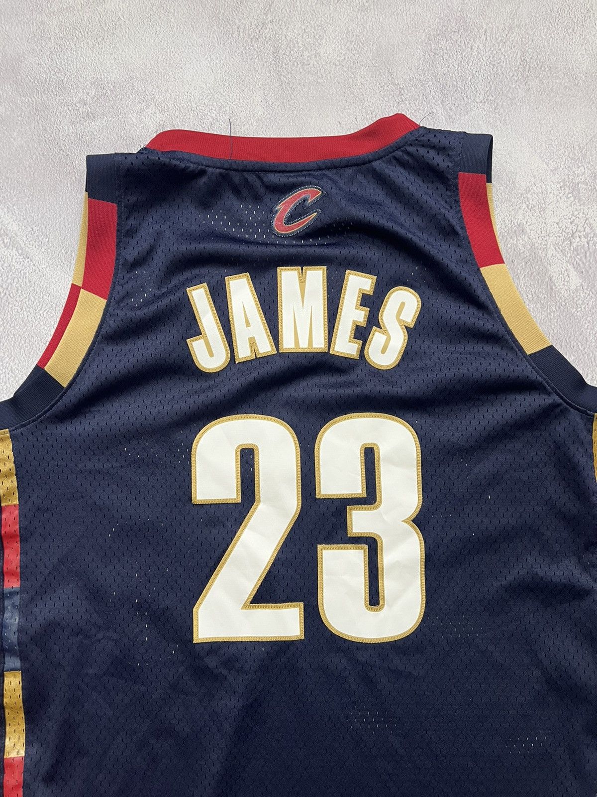 Adidas × NBA × Vintage Vintage Adidas NBA Cleveland James 23 Jersey Size US XL / EU 56 / 4 - 7 Thumbnail