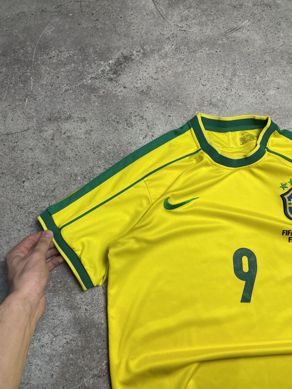 Nike Ronaldo Brazil 1998 WORLD CUP Home Nike Soccer Jersey L Size US L / EU 52-54 / 3 - 4 Thumbnail