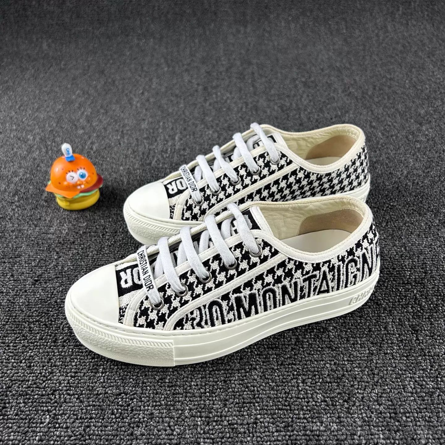 Dior DIOR Houndstooth Logo Platform Shoes 35 Size US 4.5 / IT 34.5 - 1 Thumbnail