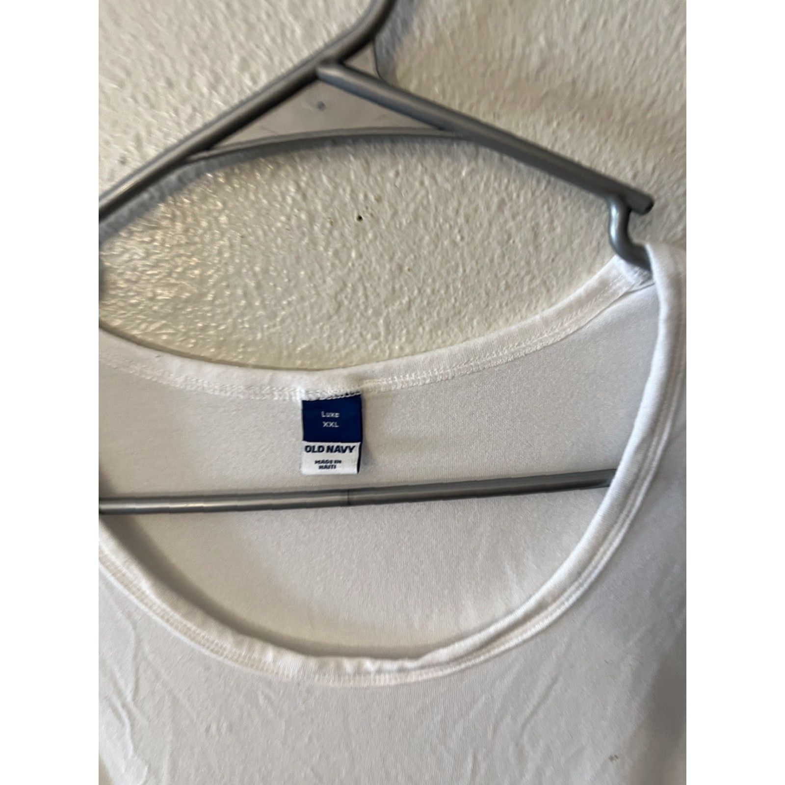 Old Navy Old Navy White Solid Sleeveless Tank Top Luxe XXL Women Shirt Size XXL / US 16-18 / IT 52-54 - 2 Thumbnail