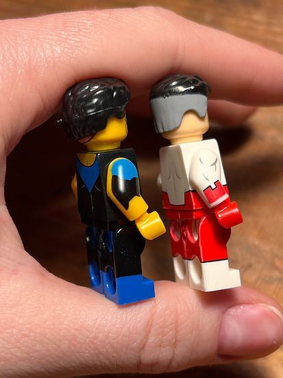Anime omni man invincible minifigure matching keychain Size ONE SIZE - 9 Thumbnail