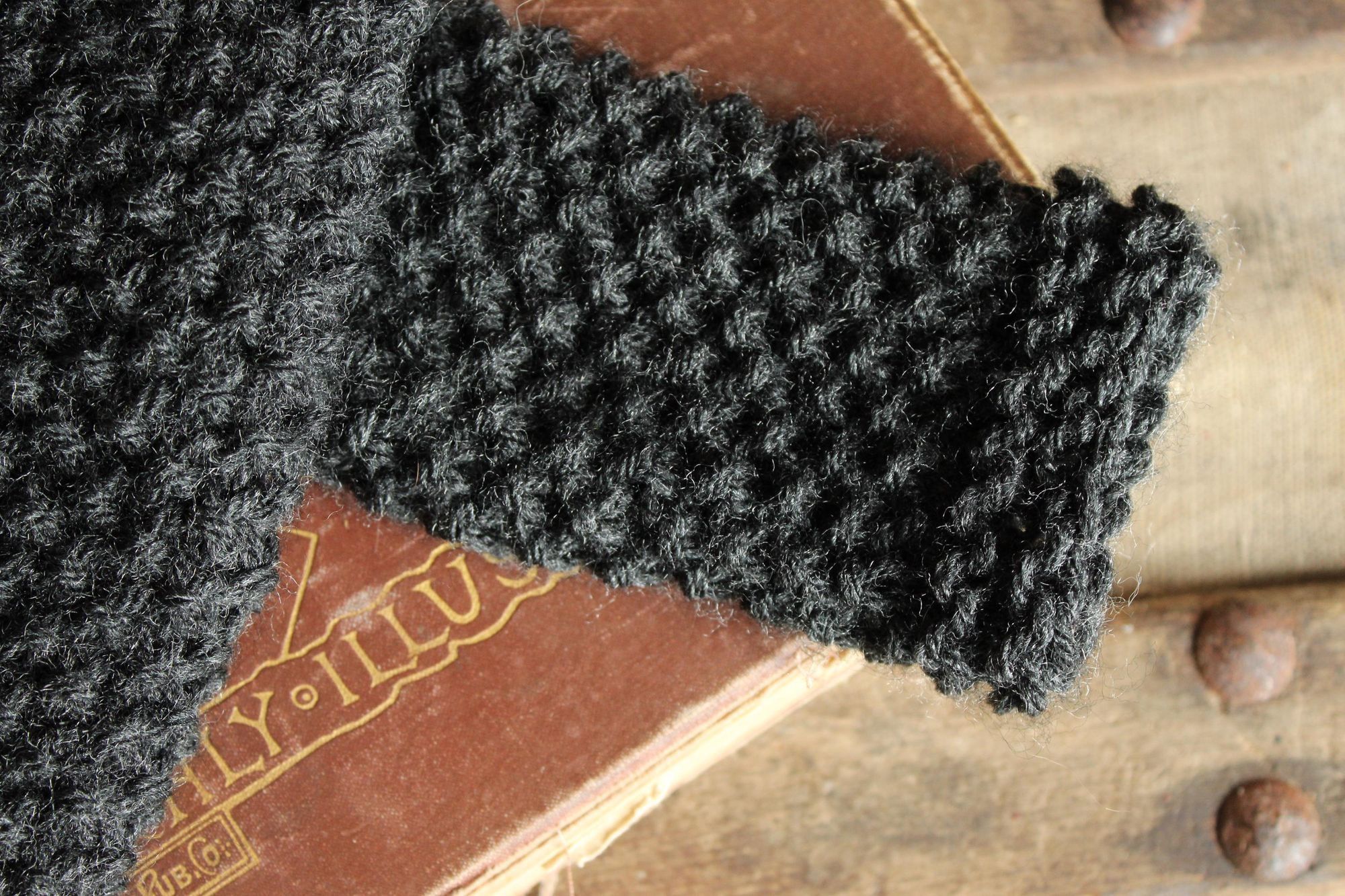 Handmade Hand Knit Fingerless Gloves, Armwarmers in Gray Yarn, Womens Size ONE SIZE - 6 Thumbnail