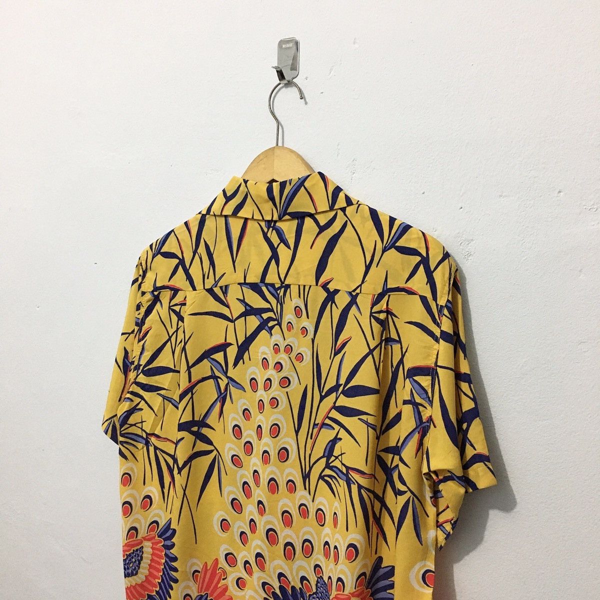 Japanese Brand 💥SOLD💥 Vintage Sun Surf Hawaiian Shirt Peacock Size US M / EU 48-50 / 2 - 6 Thumbnail