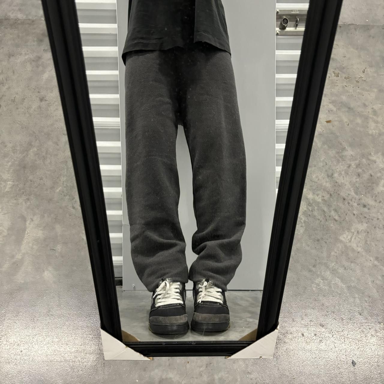 Japanese Brand × Vintage Crazy Vintage 90s Dark Grey Essential Sweatpants! Size US 28 / EU 44 - 1 Thumbnail