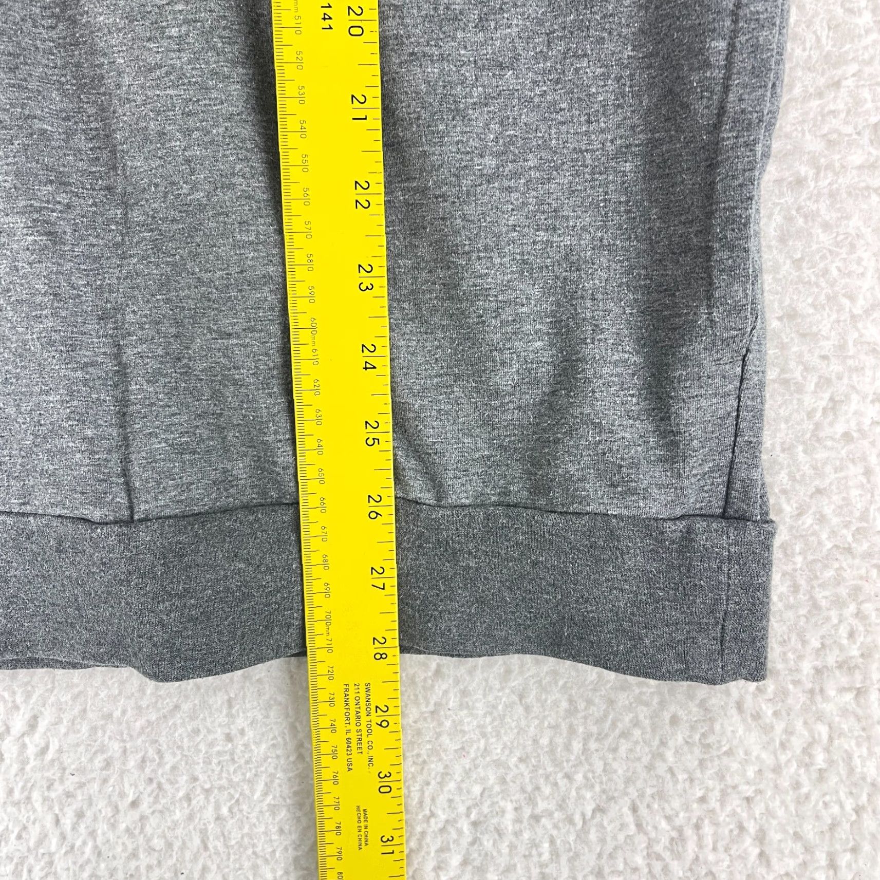 TravisMathew **Travis Mathew Gray 1/4 Zip Sweater Mens Long Sleeve Size Large** User: Travis Mathew Gray 1/4 Zip Sweater Mens Long Sleeve Size Large Size US L / EU 52-54 / 3 - 7 Thumbnail