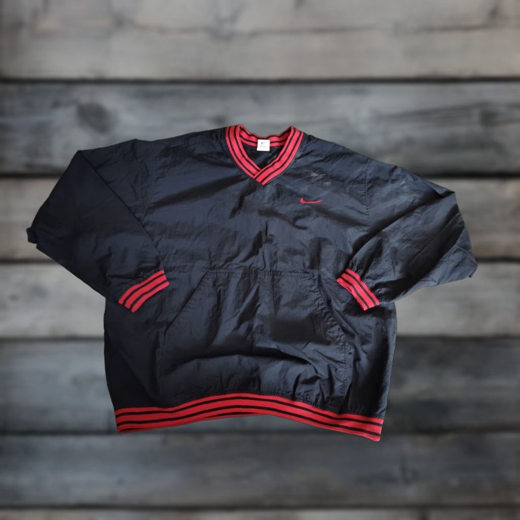 Nike Vintage Nike V-Neck Windbreaker Pullover Black Red Mens Size XL Swoosh Logo Size US XL / EU 56 / 4 - 1 Thumbnail