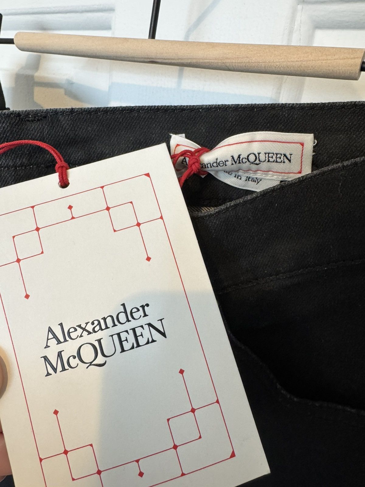 Alexander McQueen Alexander McQueen slim denim jeans black 30 x 32 Size US 30 / EU 46 - 7 Thumbnail
