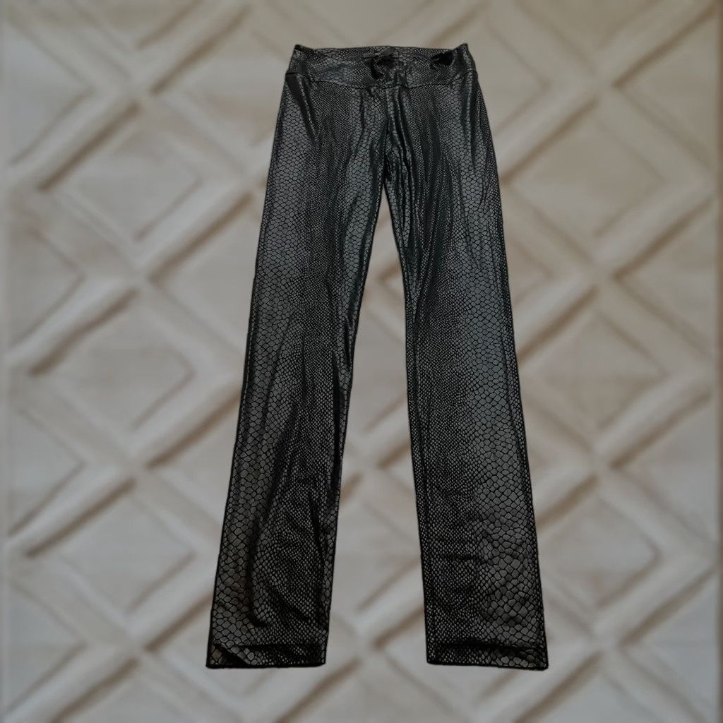 Bcbgmaxazria BCBGMAXAZRIA Leggings Womens Small Black Stretch Yoga Casual Polyester 26x31 Size 28" / US 6 / IT 42 - 1 Thumbnail
