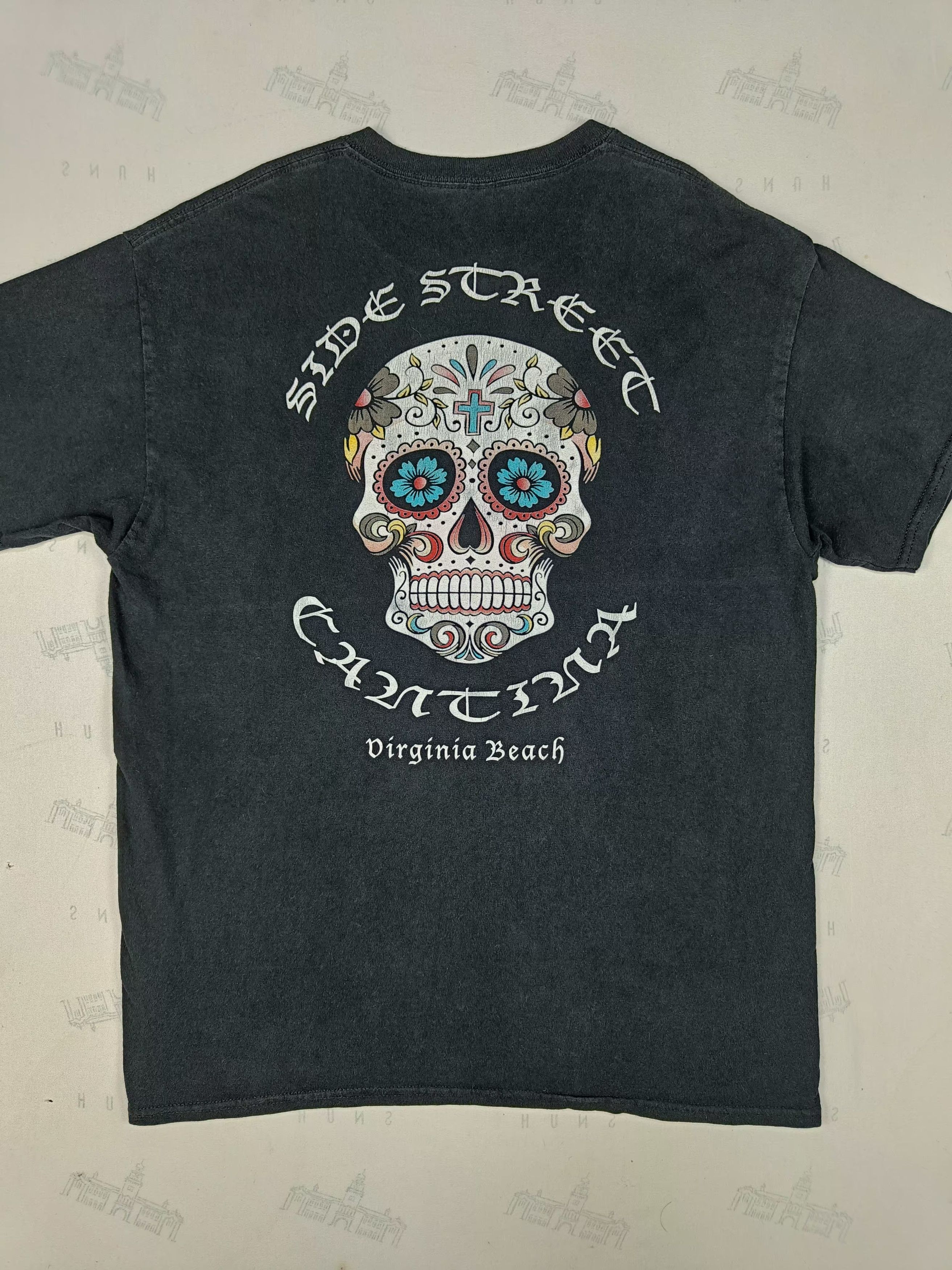 Cross Colours Vintage Gildan Side Street Cantina SKULL CROSS T-shirt Size US L / EU 52-54 / 3 - 2 Thumbnail