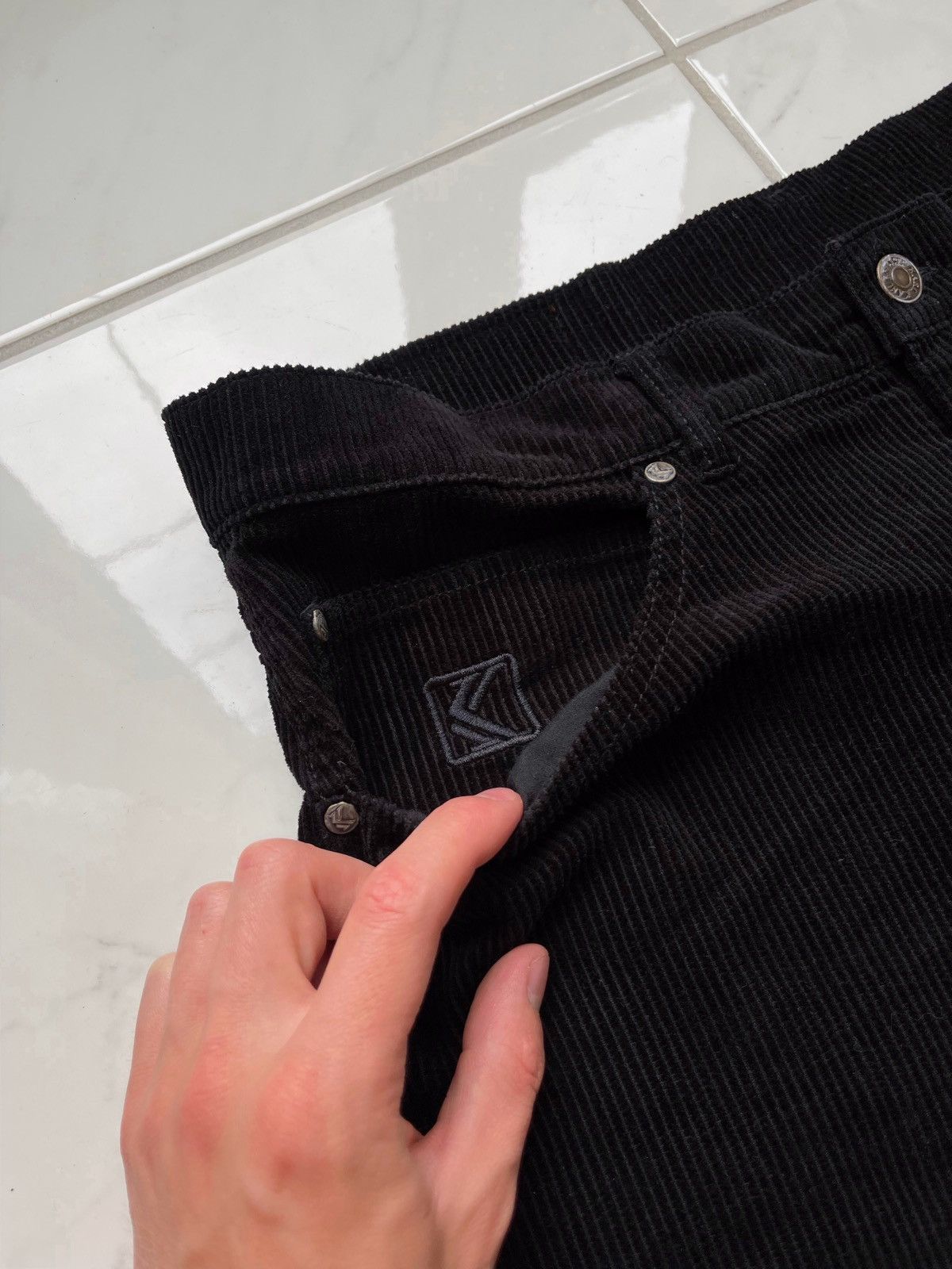 Karl Kani × Vintage Vintage Y2K Karl Kani Cargo Velvet Pants Size US 34 / EU 50 - 7 Thumbnail