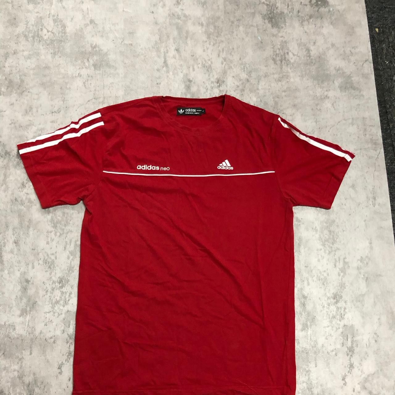 Adidas Adidas red & white striped tee Size US L / EU 52-54 / 3 - 1 Thumbnail