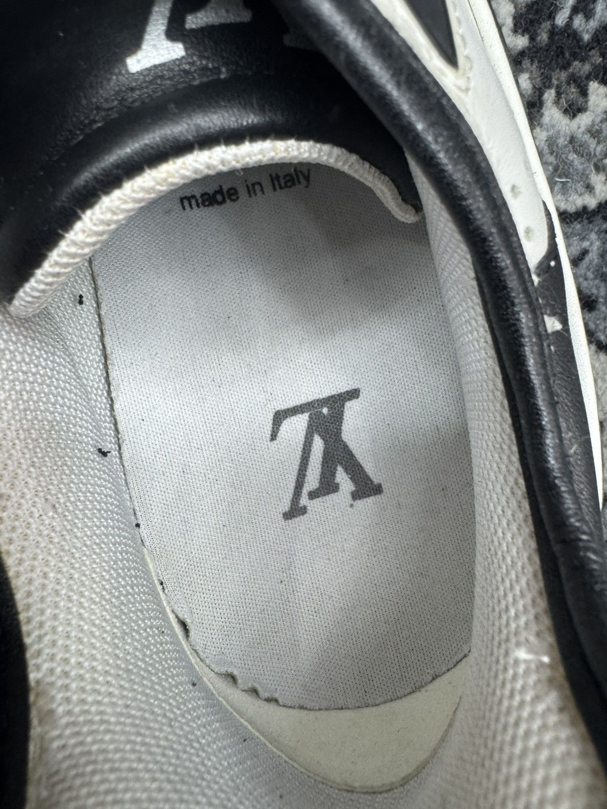 Louis Vuitton Louis Vuitton Virgil trainers Size US 5.5 / EU 38 - 6 Thumbnail