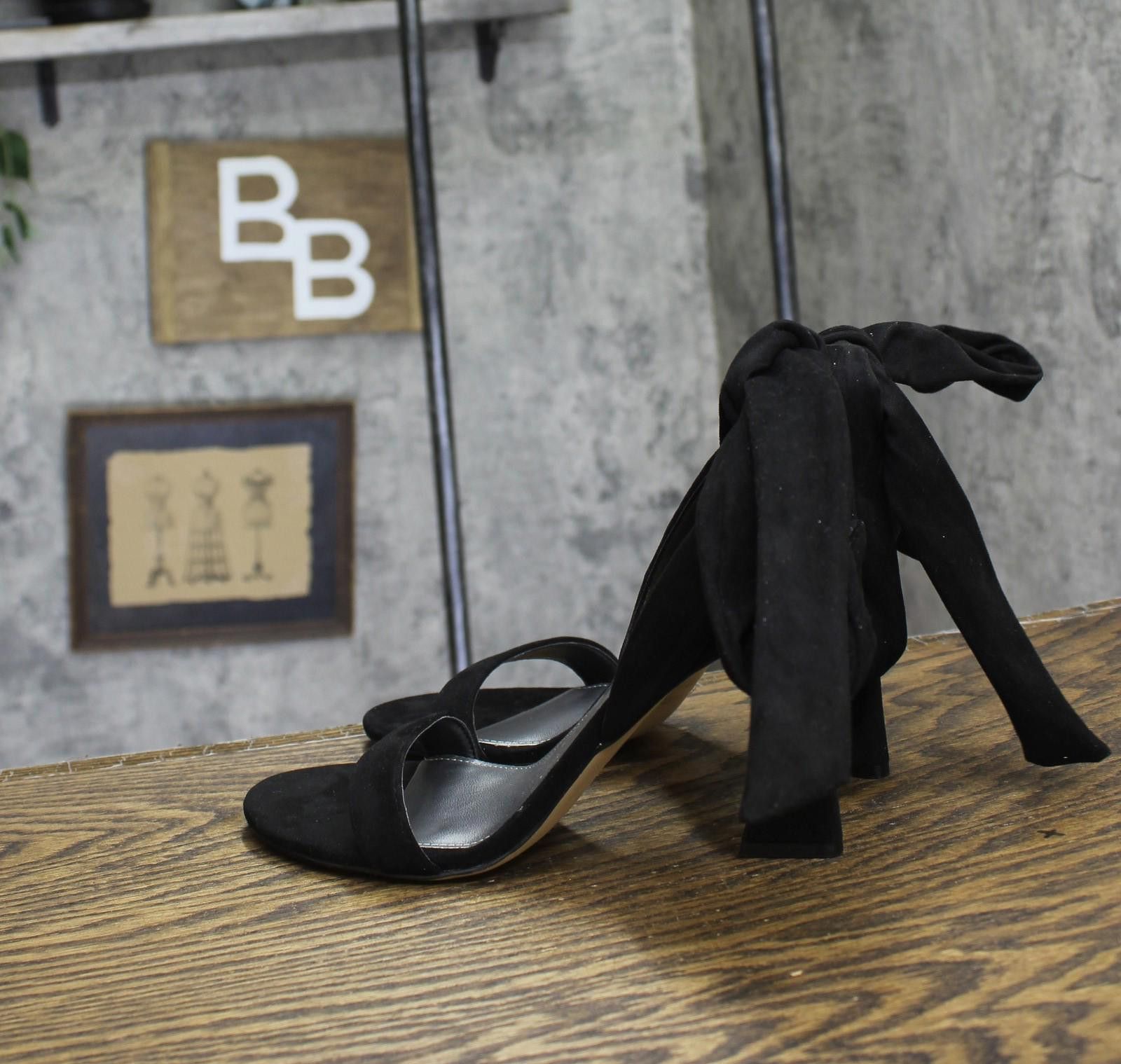 Nine West Nine West Kelsie2 Heeled Sandal Wnkelsie2 Black Suede 9m Size US 9 / IT 39 - 2 Thumbnail