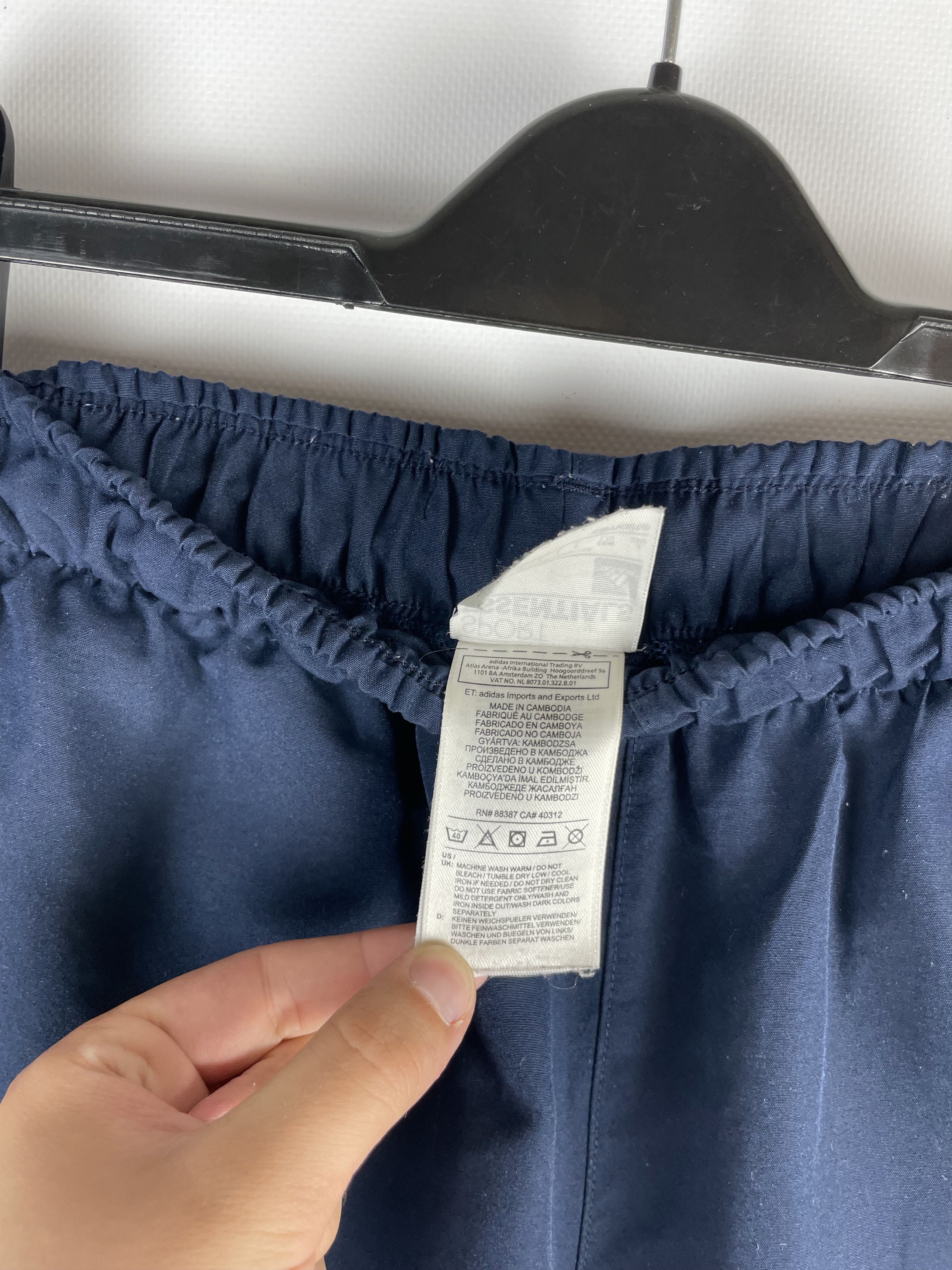 Adidas Vintage Adidas Shorts Y2k Size US 34 / EU 50 - 6 Thumbnail