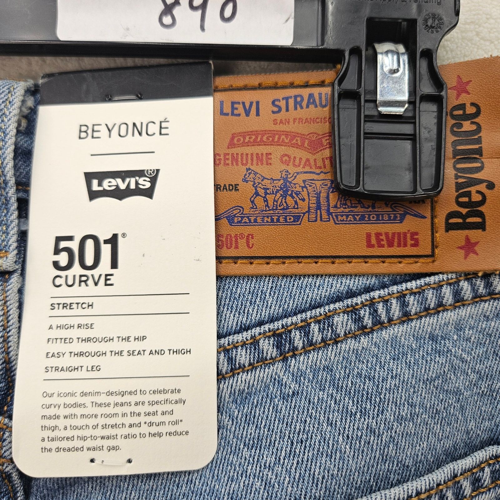 Levi's LEVI'S 501 X BEYONCE CURVE JEANS 25X30 WESTERN CRYSTAL NWT Size 25" / US 0 / IT 36 - 9 Thumbnail