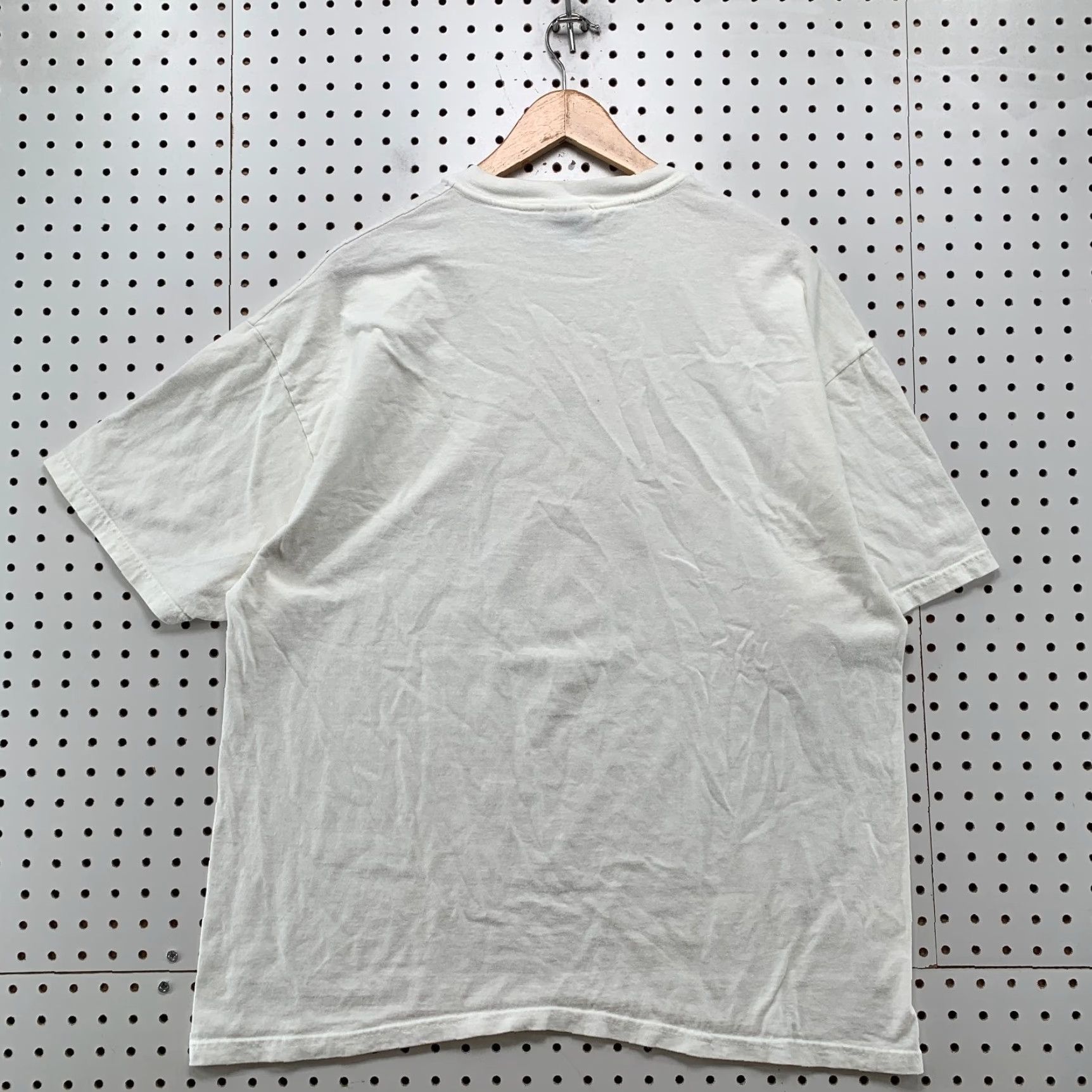 Hanes VINTAGE Hanes Shirt Mens XL White Red Dog Beer Rasta Parody Funny St Thomas Dog Size US XL / EU 56 / 4 - 2 Thumbnail