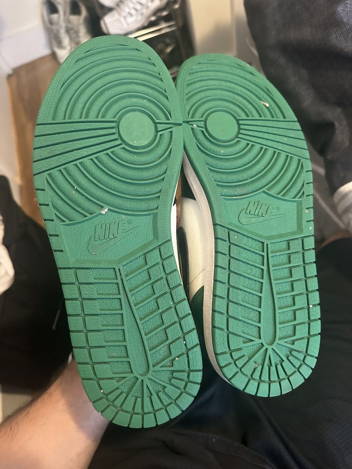 Jordan Brand Jordan 1 Pine Green Size US 9.5 / EU 42-43 - 5 Thumbnail