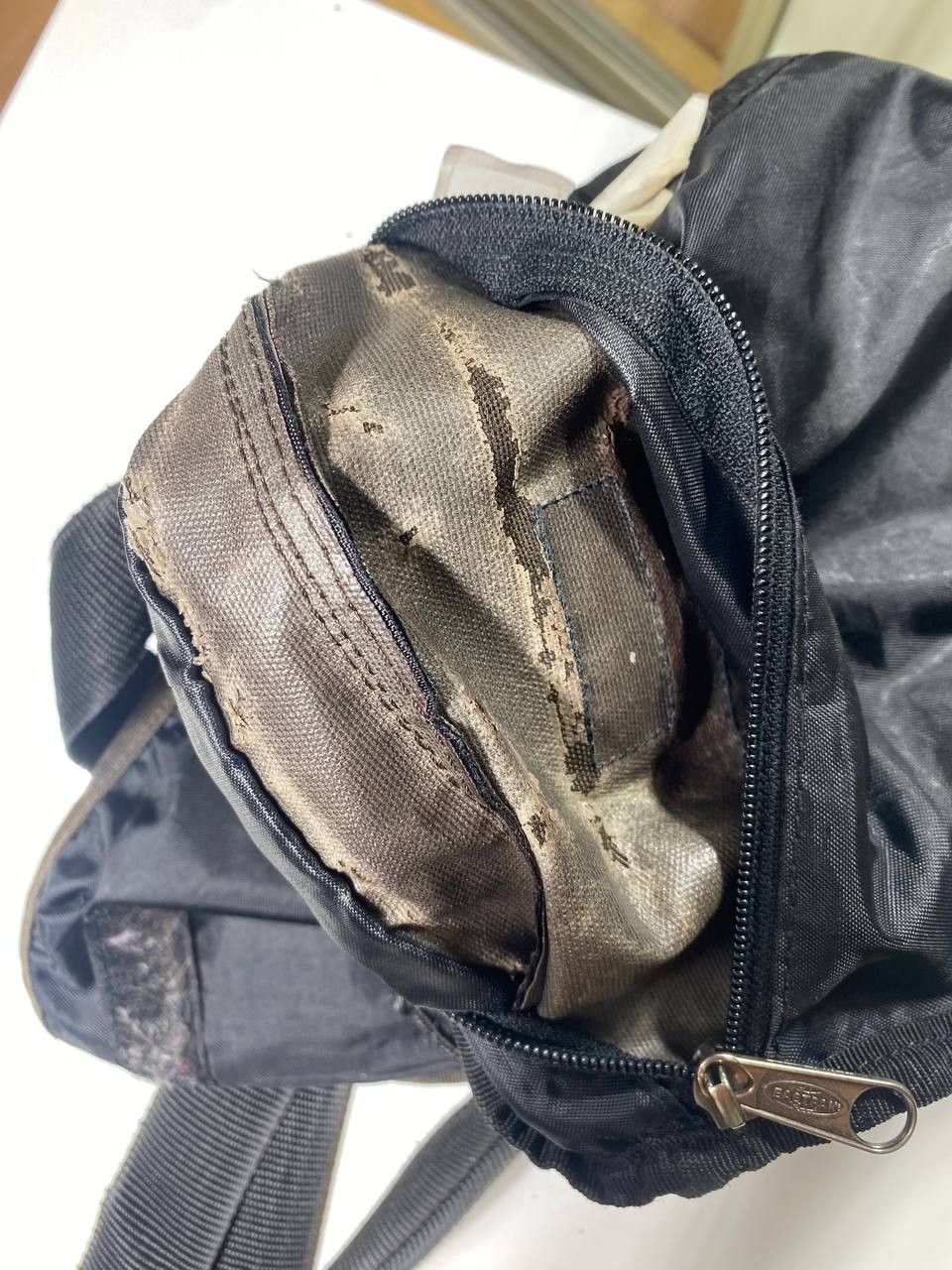 Eastpak × Vintage Vintage Eastpak Crossbody Messenger Bag Size ONE SIZE - 13 Thumbnail