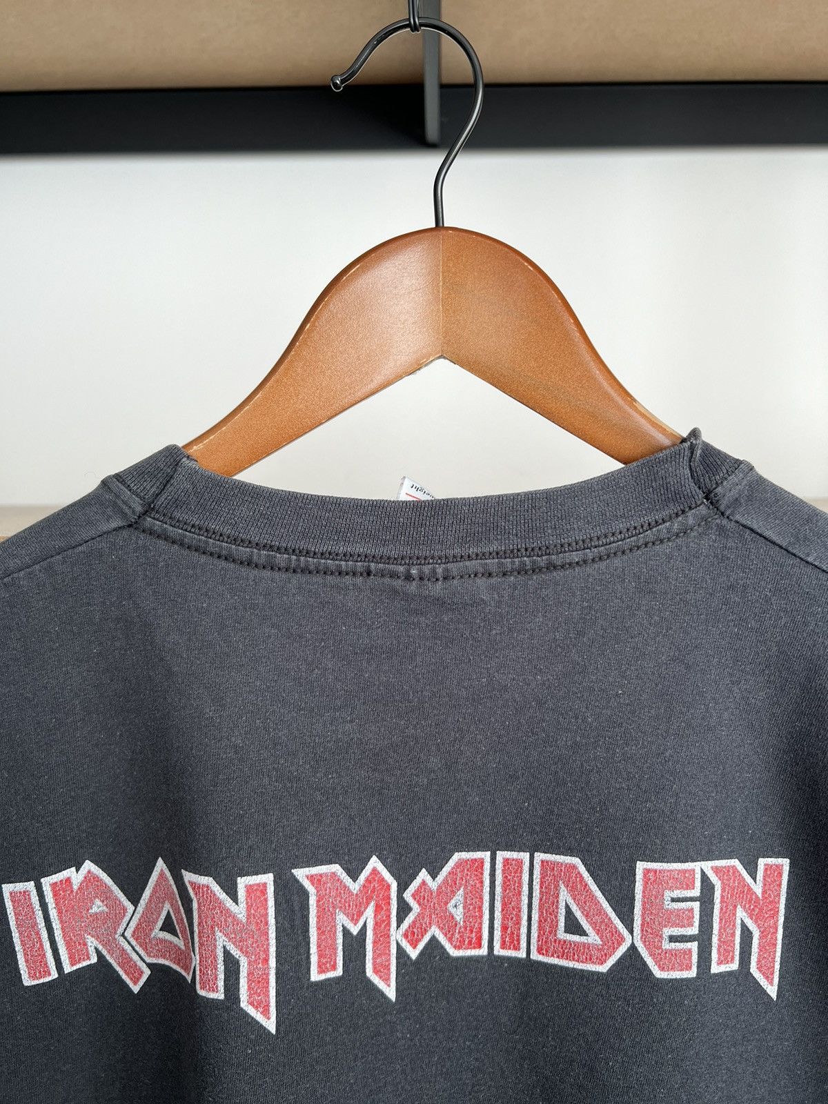Band Tees Vintage 2000s Iron Maiden Black T-shirt Size US L / EU 52-54 / 3 - 14 Thumbnail