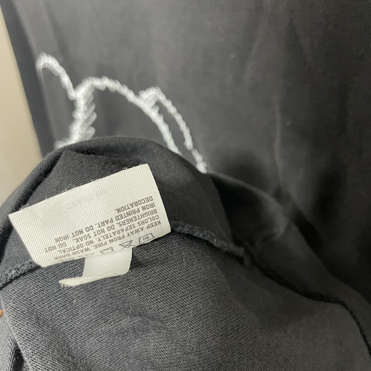 Kaws × Uniqlo UT x Kaws Size US L / EU 52-54 / 3 - 7 Thumbnail