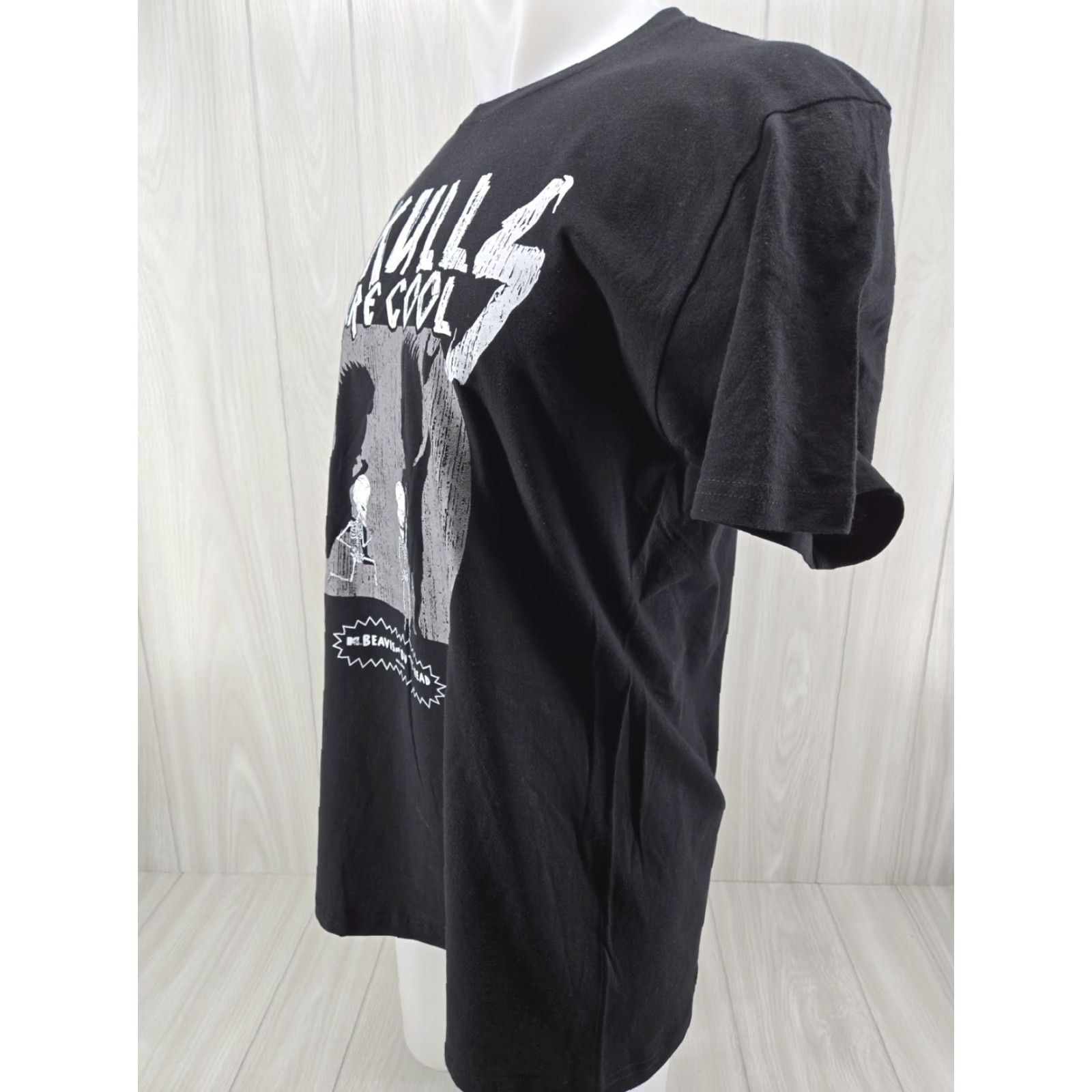 Vintage Beavis and Butthead Beavis and Butthead Skulls are Cool Black T-shirt Size Large T-Shirt Mens Graphic Tee Skull 90s Size US L / EU 52-54 / 3 - 4 Thumbnail