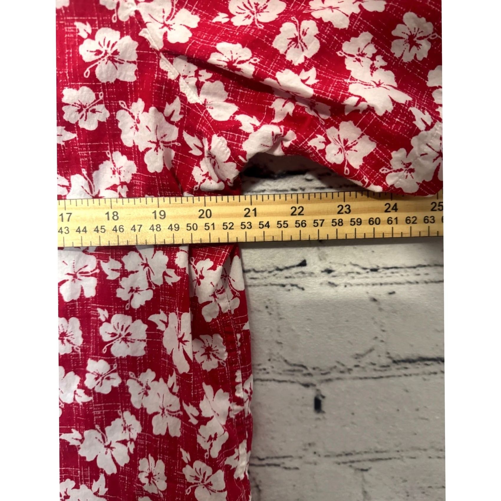 Vintage Cremiuex Men's Red White Floral Hibiscus Short Sleeve Button Up Shirt M Shirt Mens Casual Summer Tropical Floral Button-Up Collared Pocketed Size US M / EU 48-50 / 2 - 3 Thumbnail