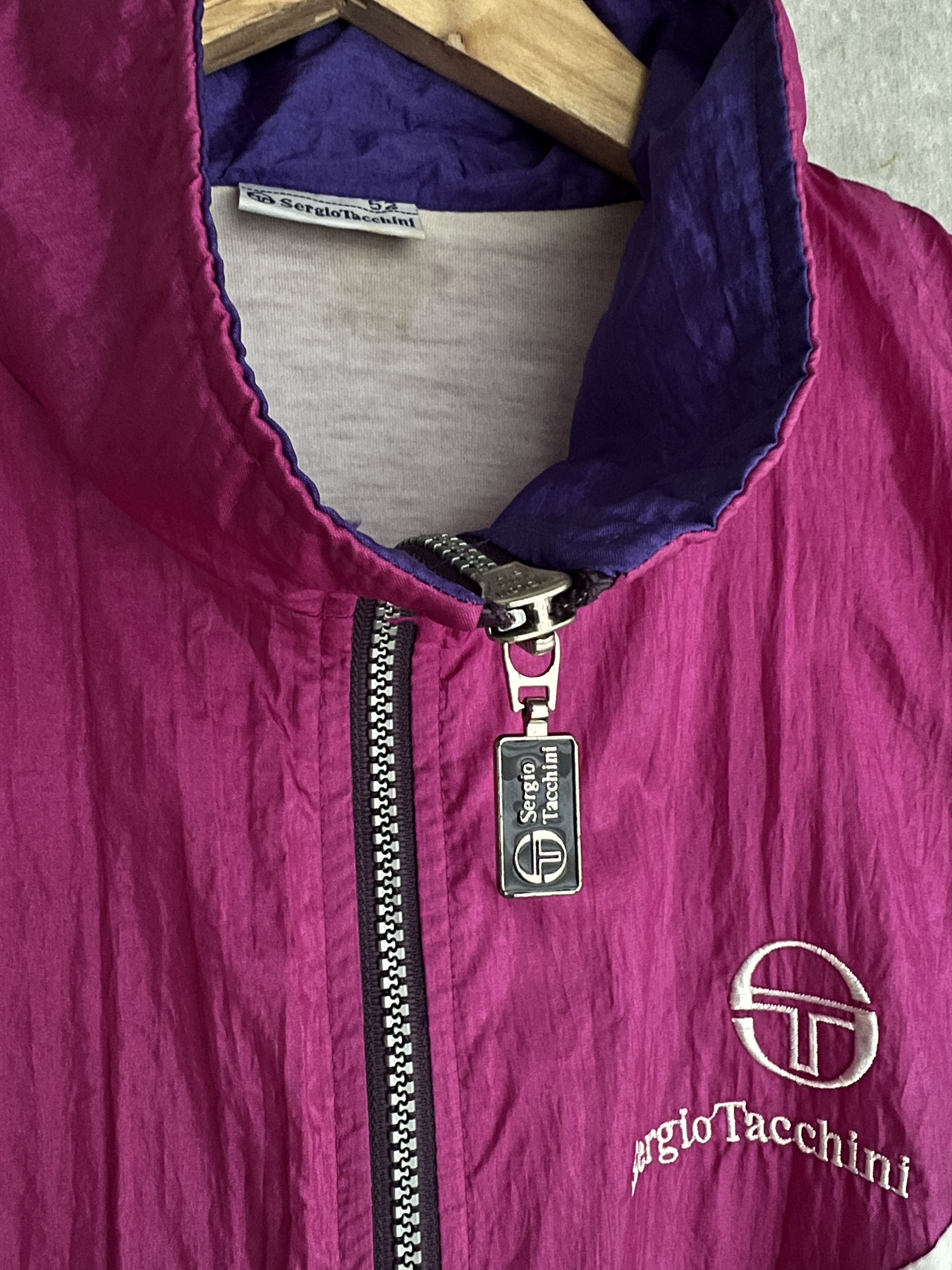 Sergio Tacchini Sergio Tacchini vintage 80s 90s nylon track top retro jacket Size US L / EU 52-54 / 3 - 14 Thumbnail