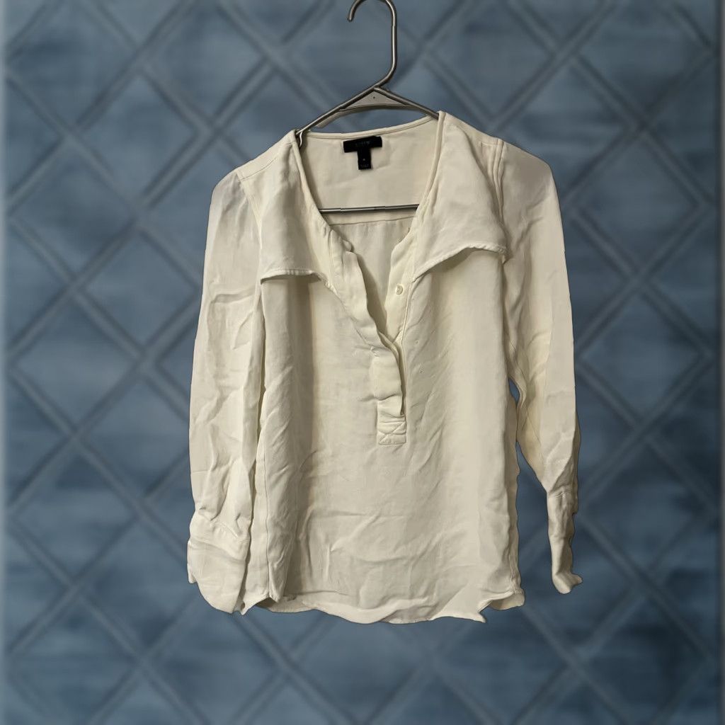 J.Crew J.Crew White Long Sleeve Henley Style Blouse Women Size 4 Stretch Italian Hidden Neckline A9993 Size S / US 4 / IT 40 - 1 Thumbnail